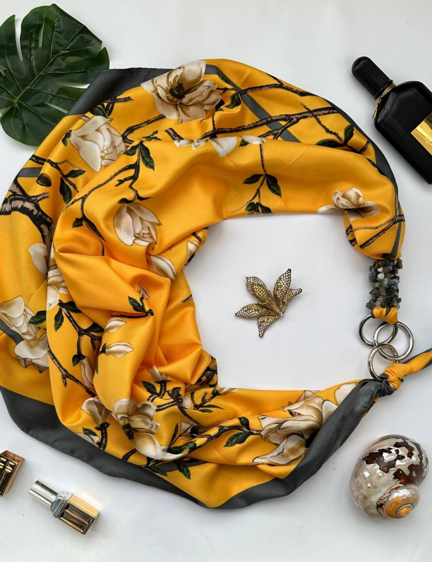 Картинка Хустка помаранчева з принтом