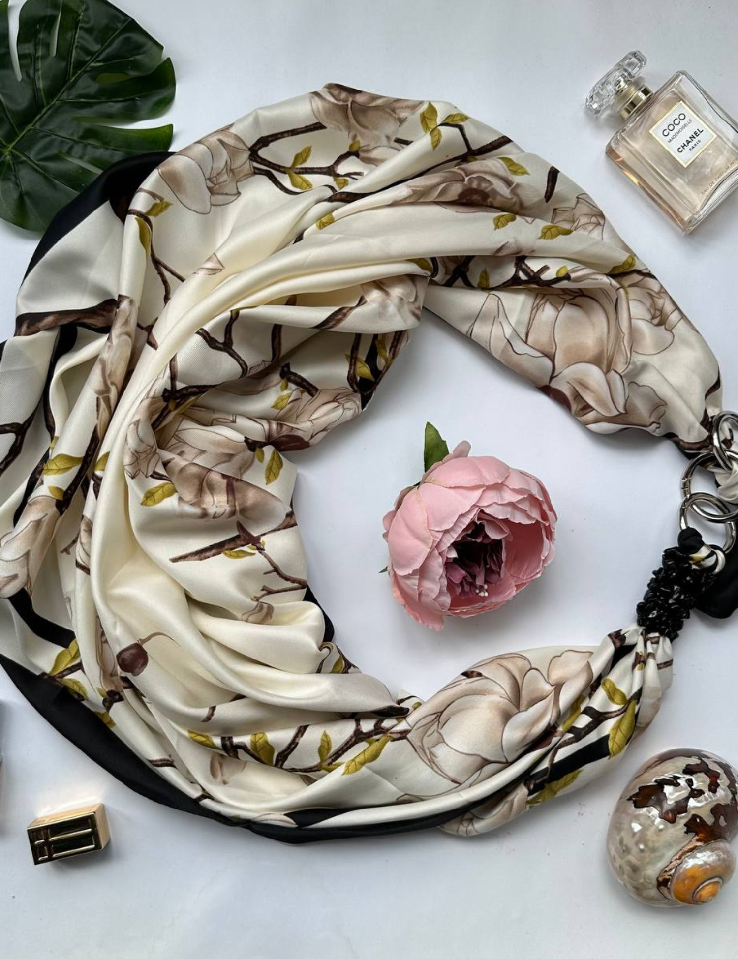 Картинка Хустка бежева з принтом 