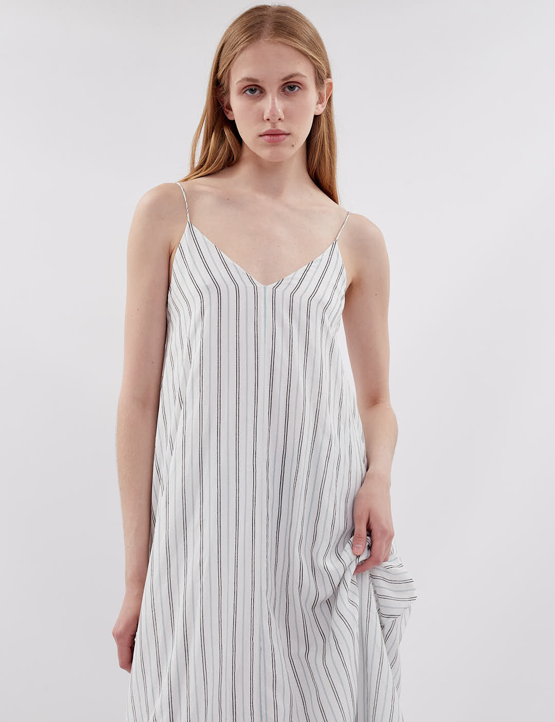 Картинка Сукня максі біла смугаста