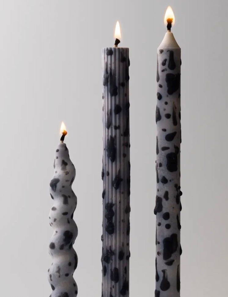 Картинка Набір Dalmatian Taper Candles білий