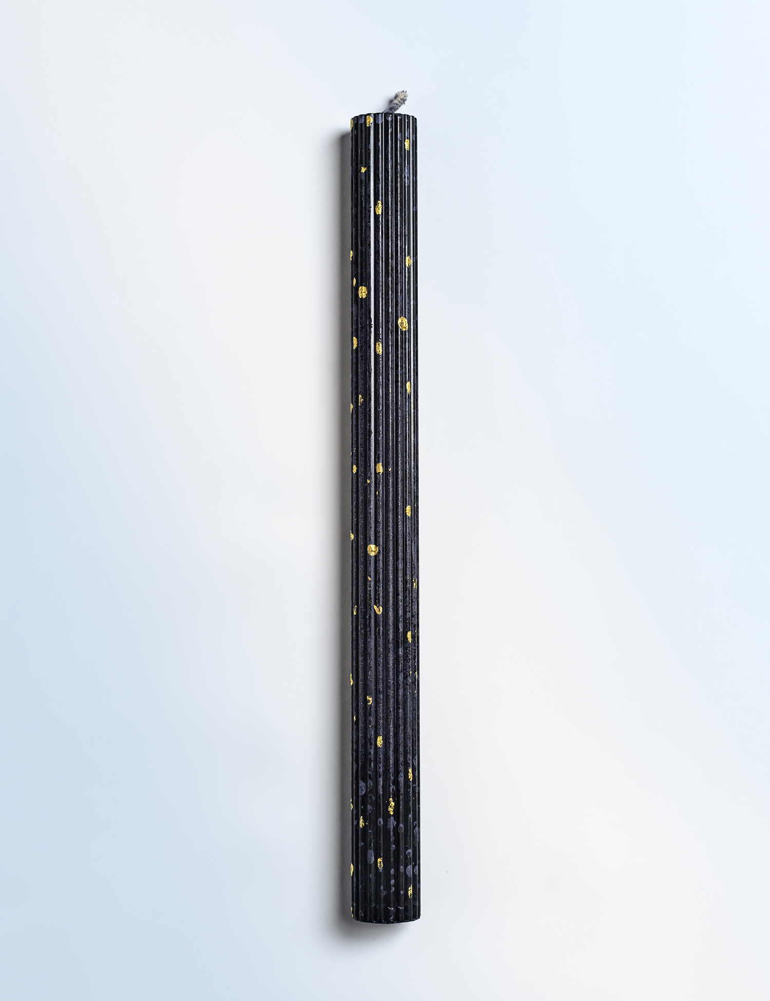 Картинка Набір свічок Dotted Taper Candles чорний