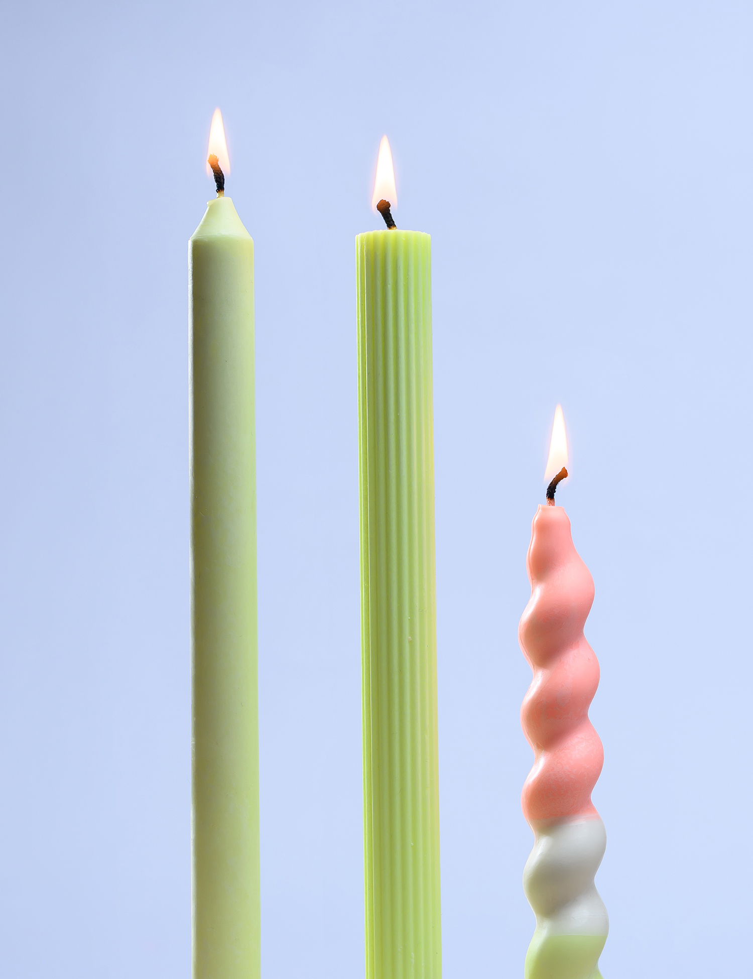 Картинка Набір свічок Taper Candles жовто-помаранчевий