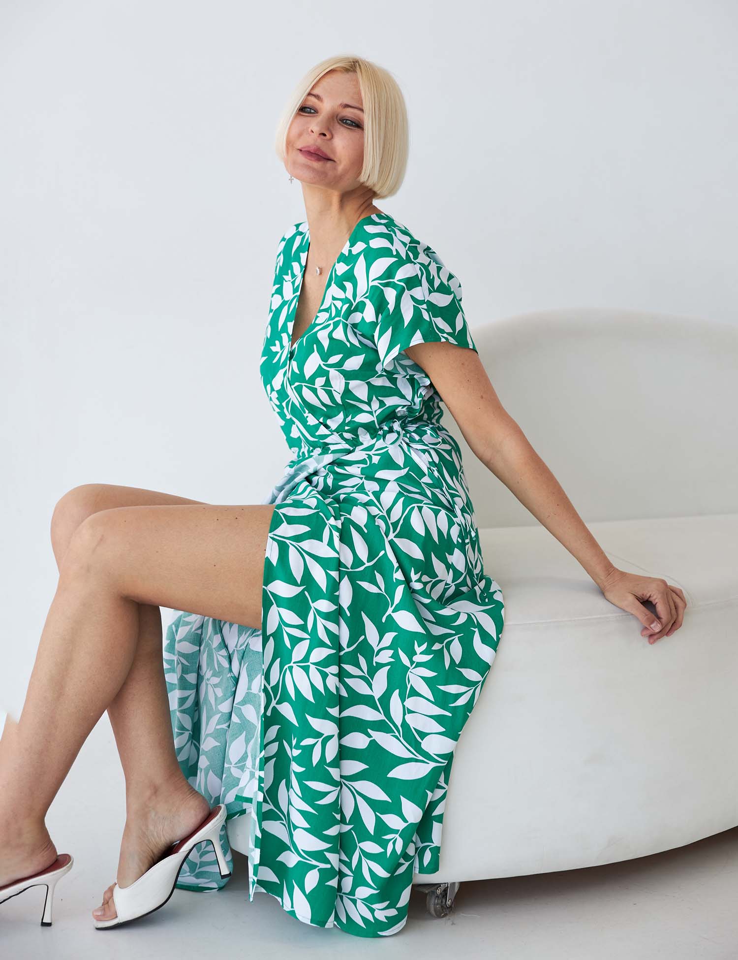 Картинка Сукня міді зелена з принтом