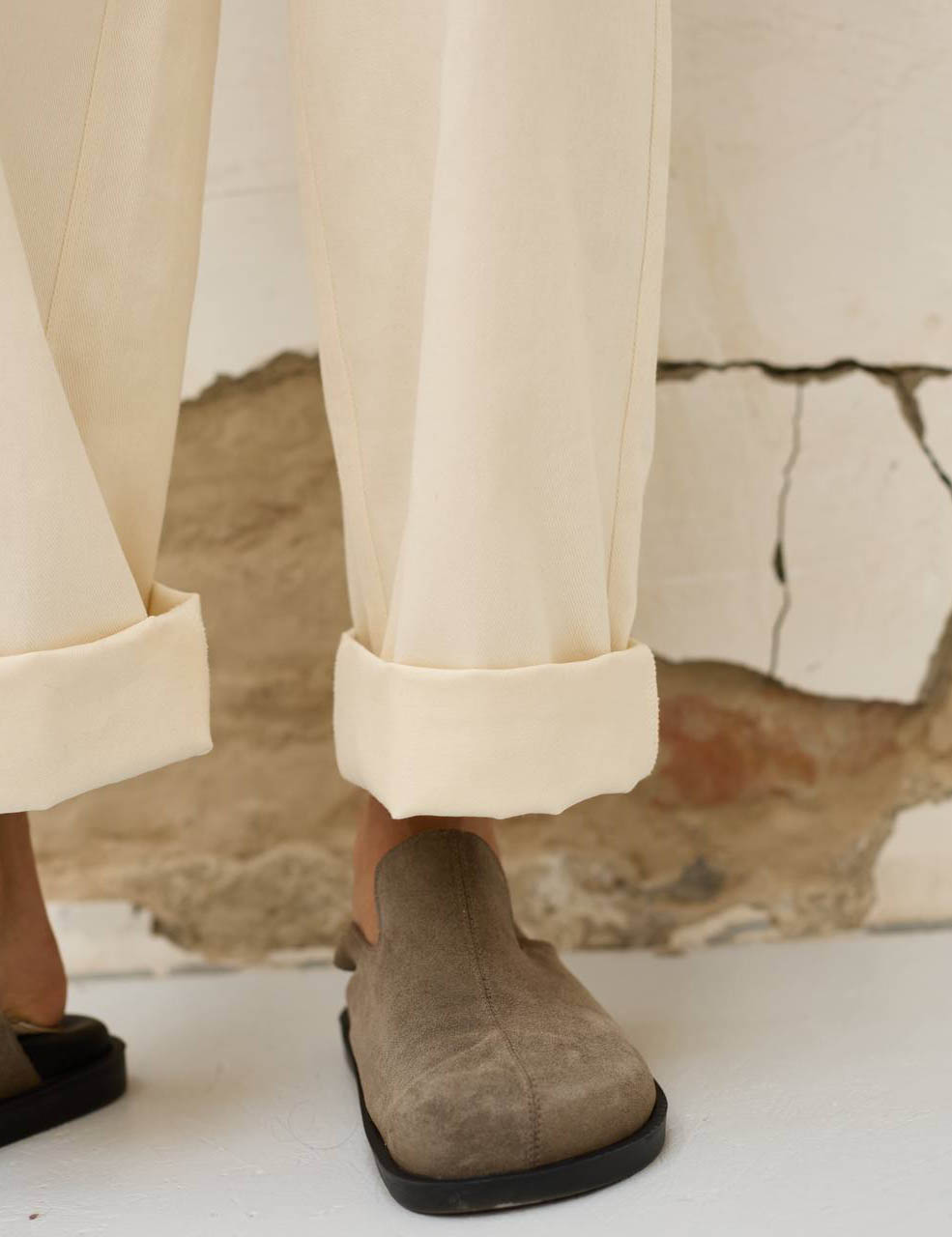 Картинка Джинси бежеві