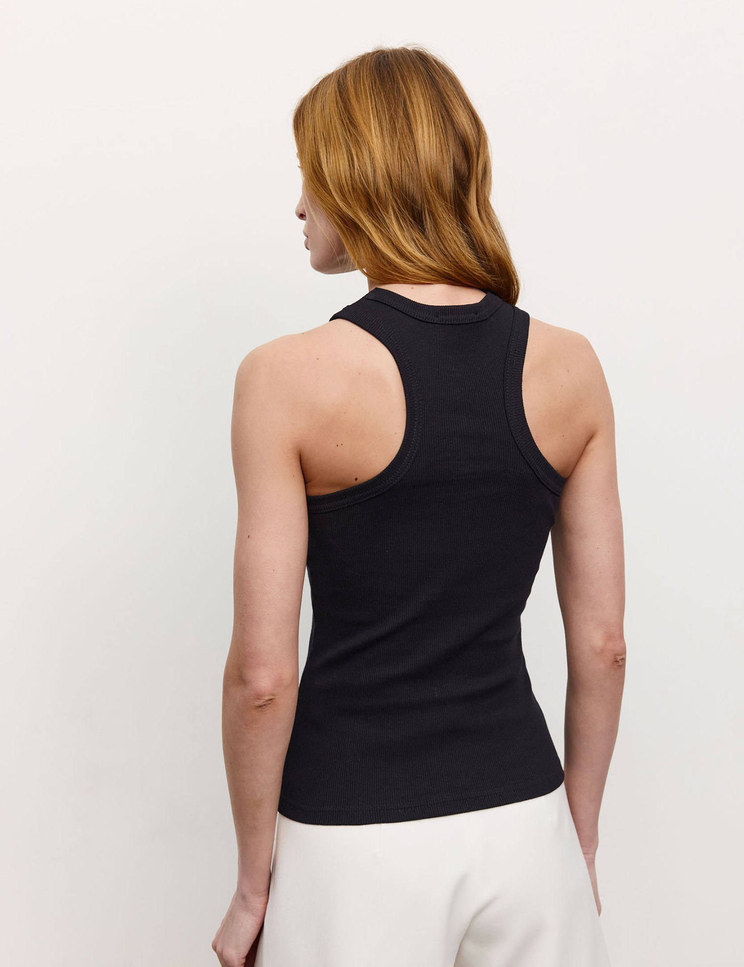 Картинка Топ чорний