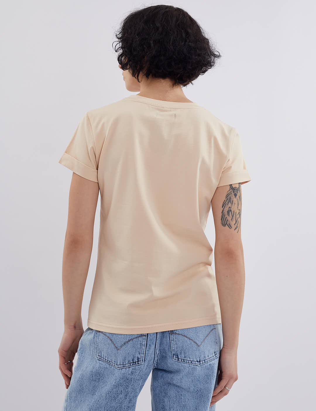 Картинка Футболка бежева з принтом