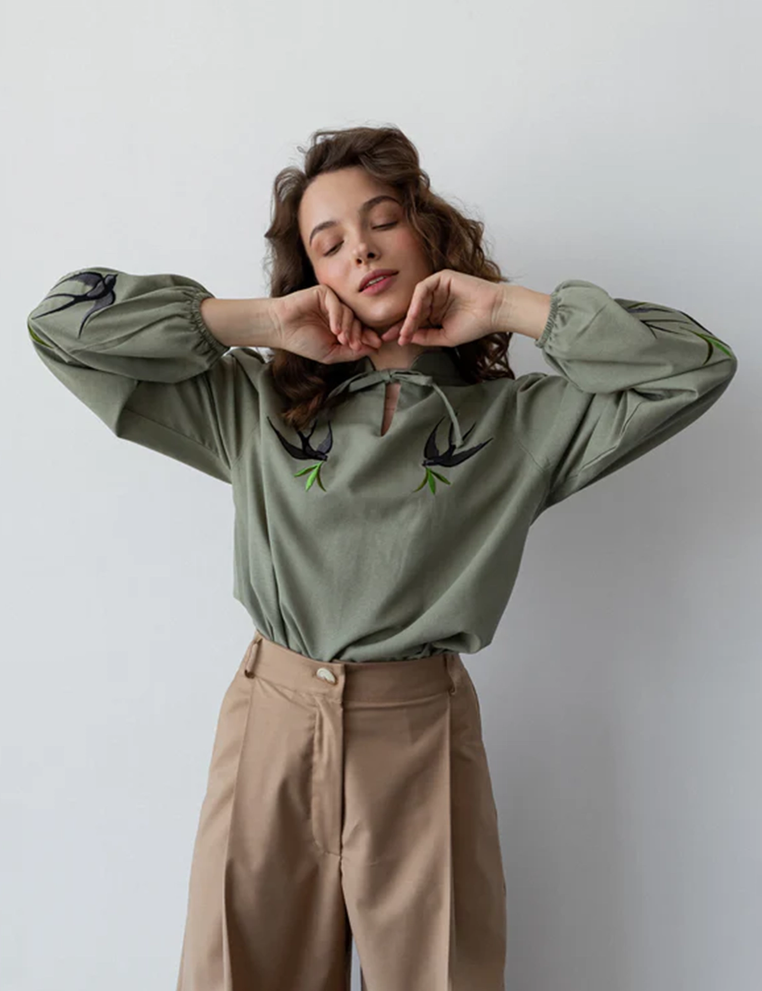 Картинка Вишиванка світло-зелена