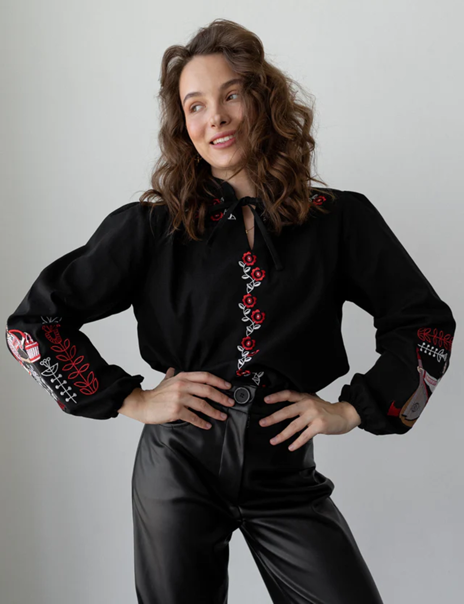 Картинка Вишиванка "Галя й Іванко" чорна