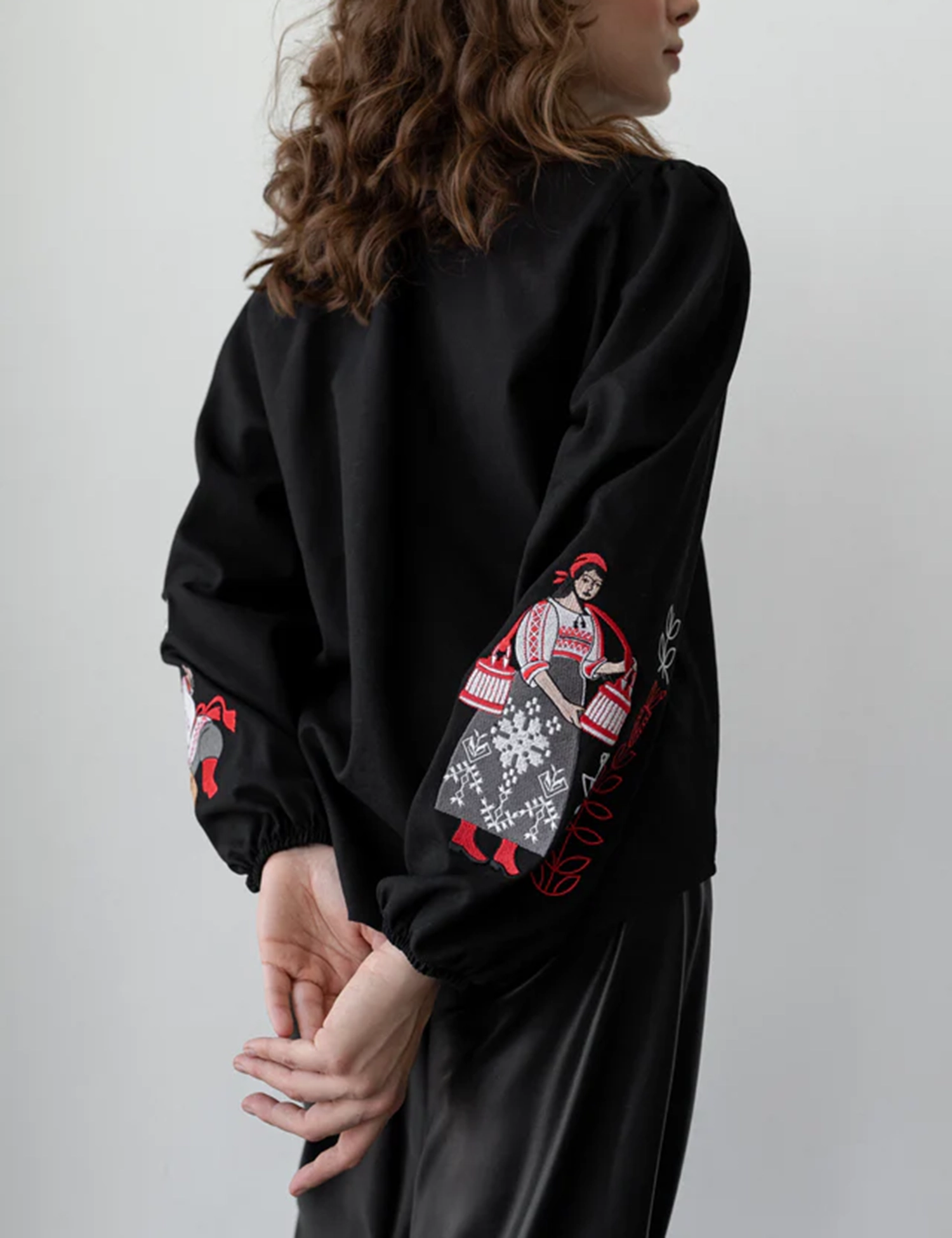 Картинка Вишиванка "Галя й Іванко" чорна