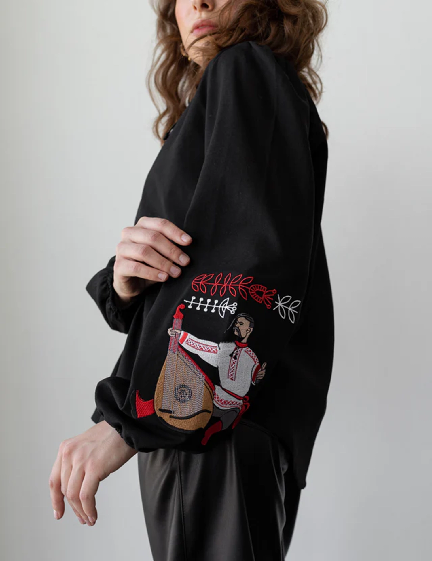 Картинка Вишиванка "Галя й Іванко" чорна