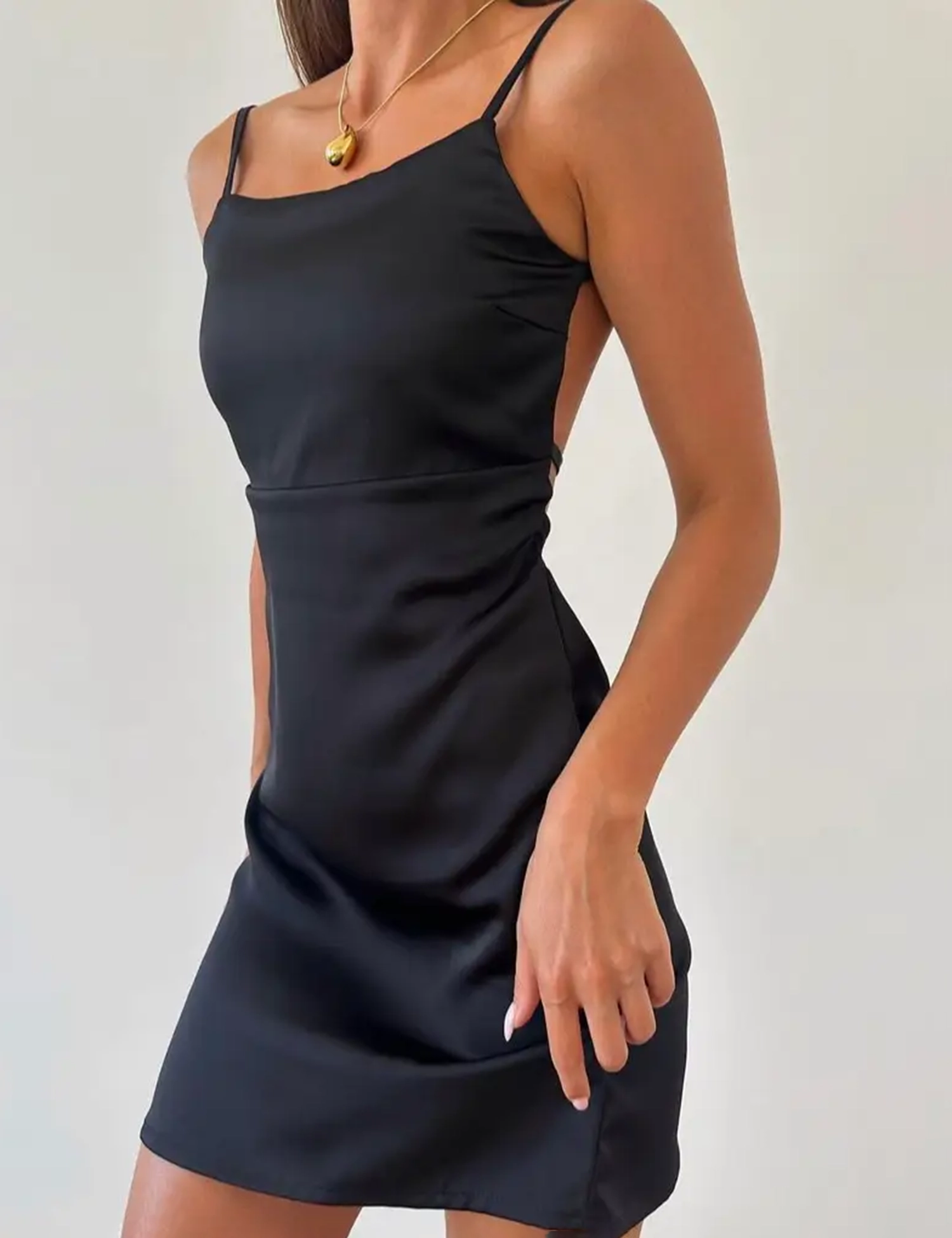 Картинка Сукня міні чорна