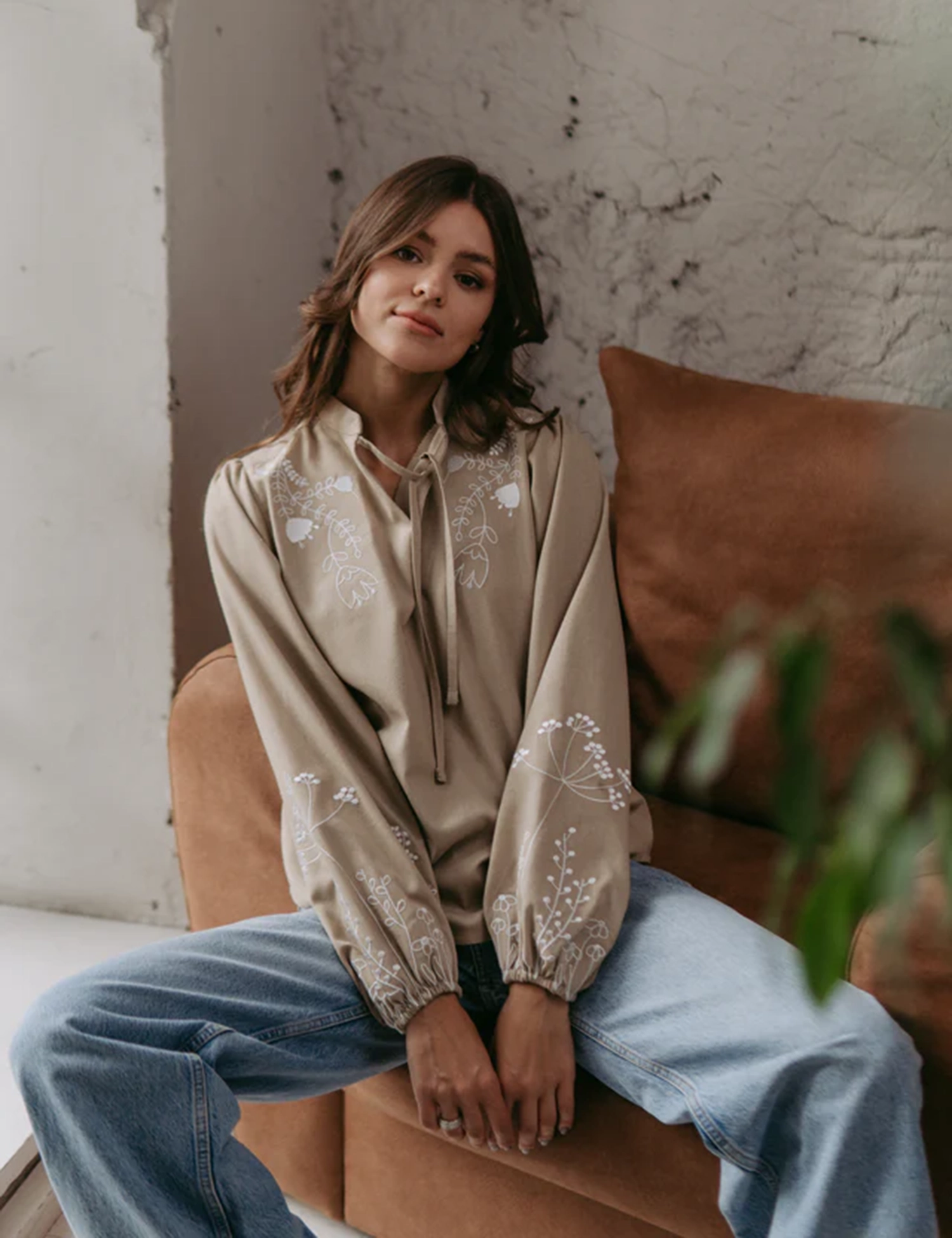 Картинка Вишиванка бежева 