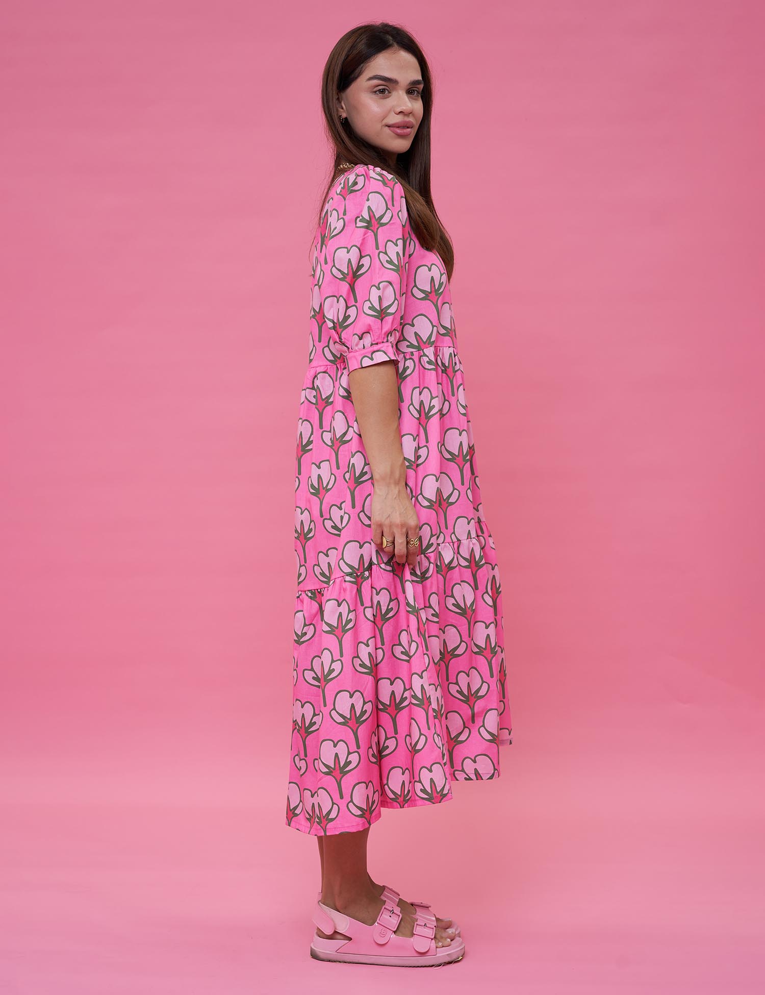 Картинка Сукня міді рожева з принтом