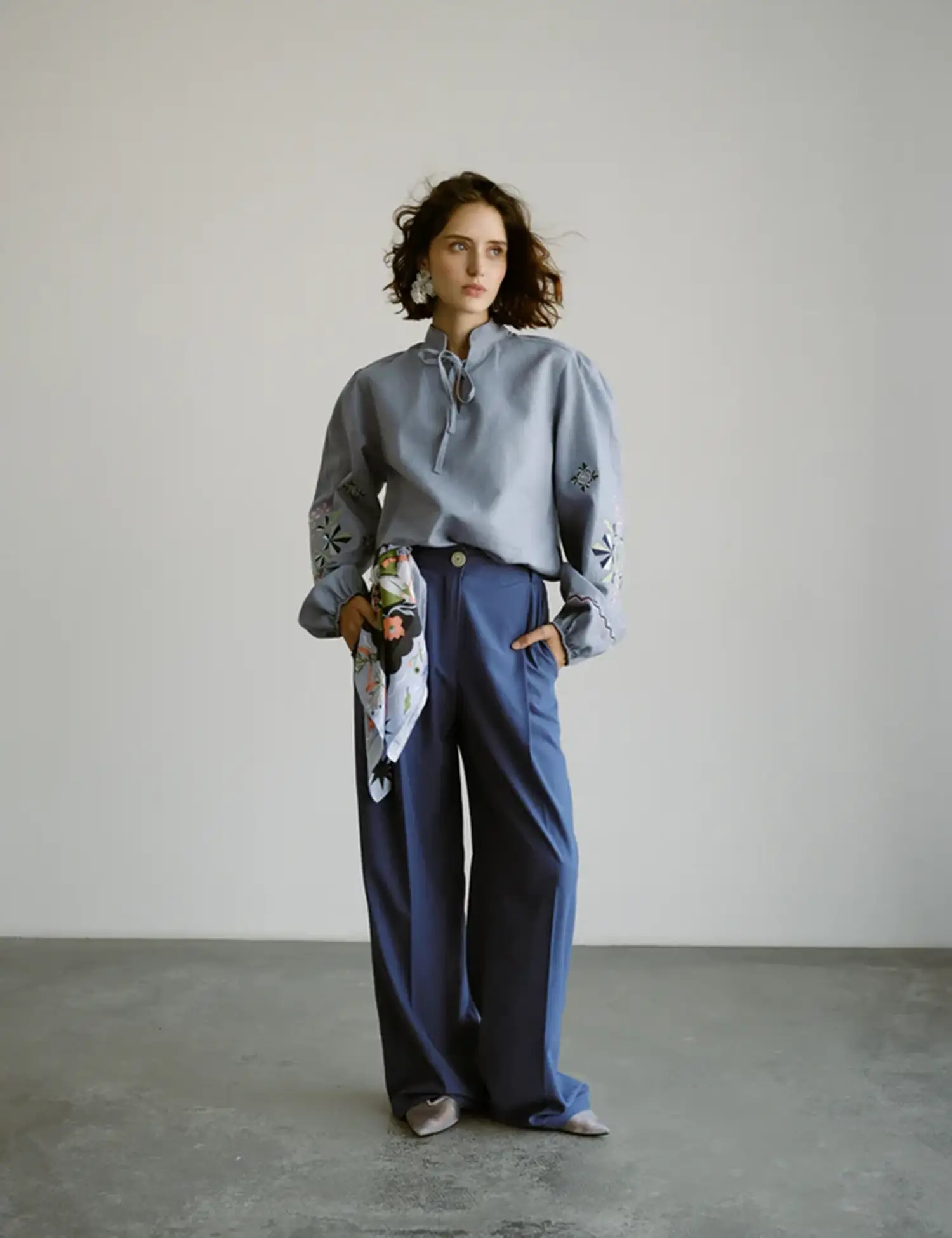 Картинка Вишиванка "Каштан" блакитна