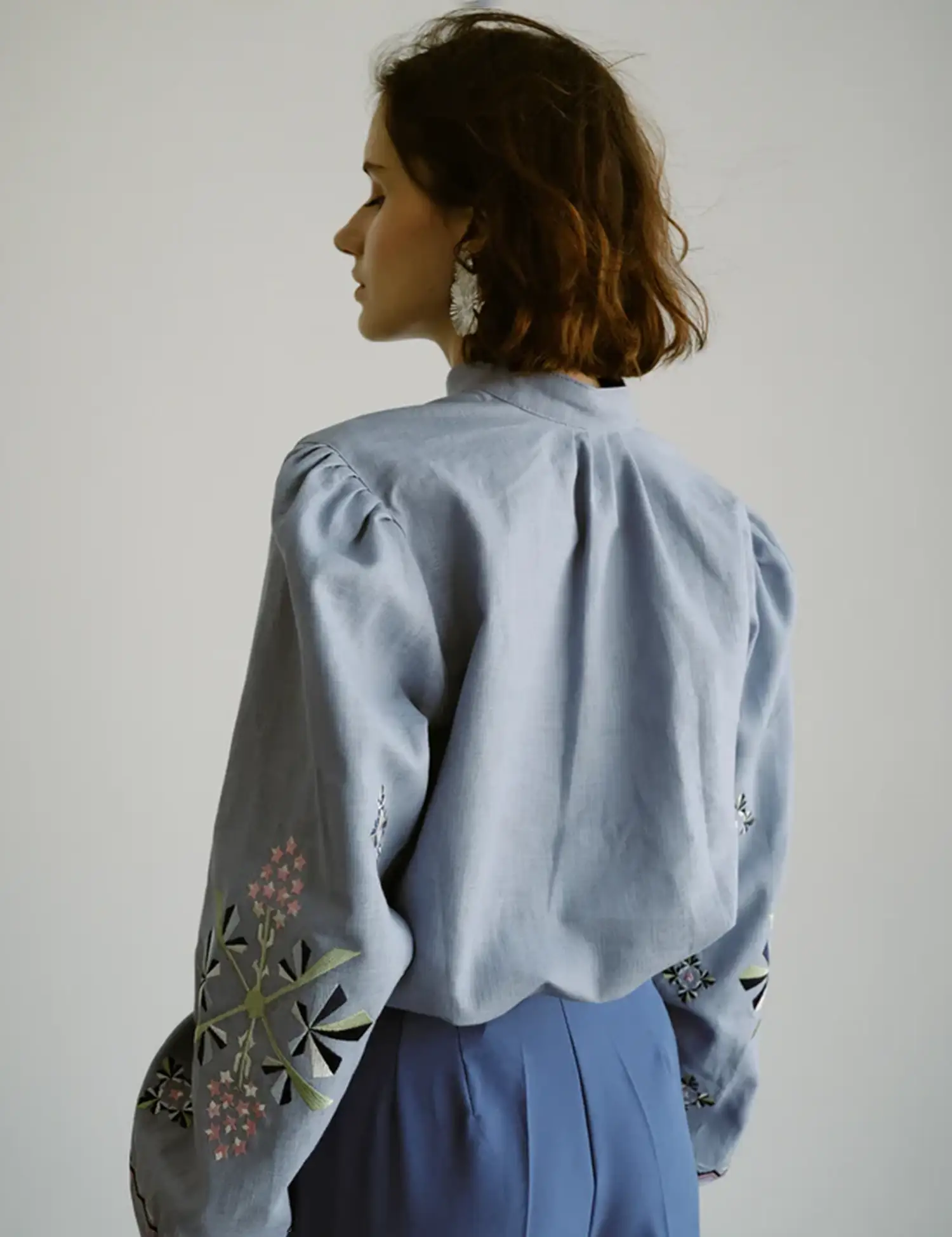 Картинка Вишиванка "Каштан" блакитна