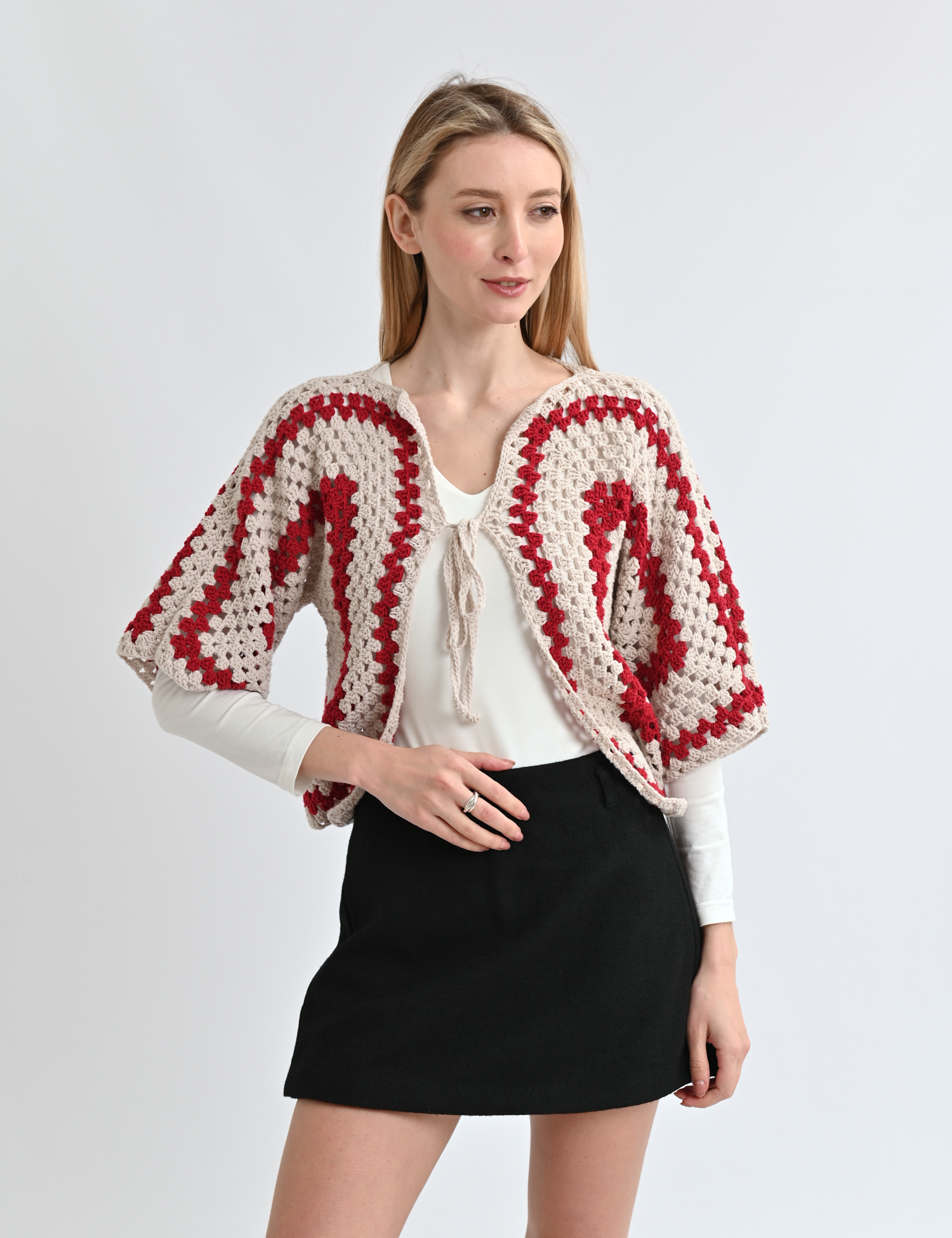 Картинка В’язане болеро бежевий з червоним