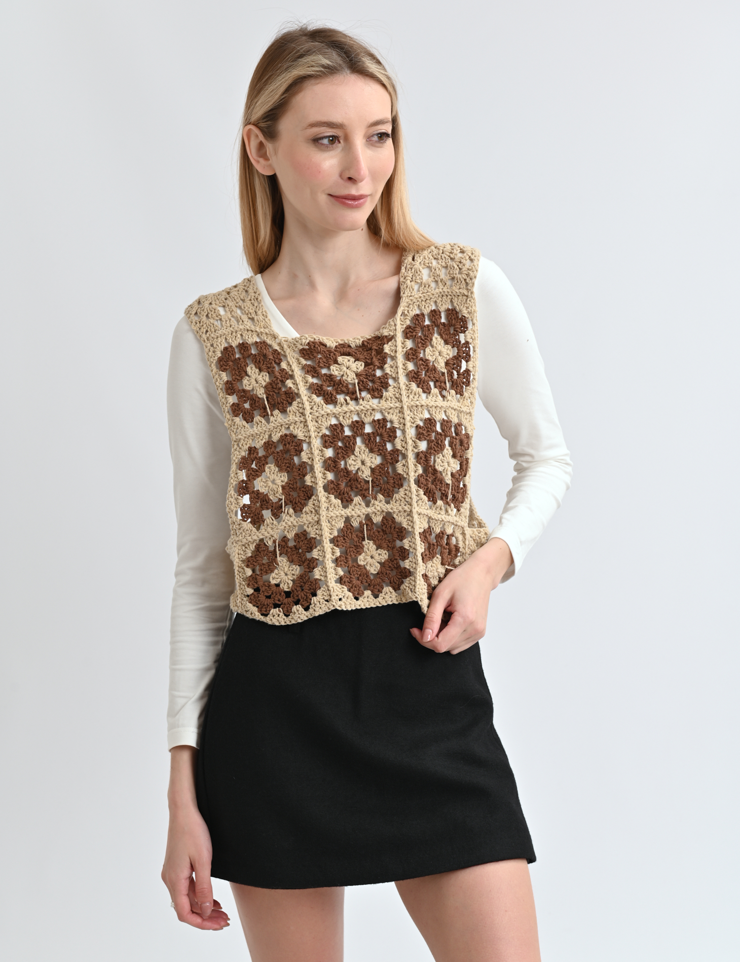 Картинка Жилет коричневий 