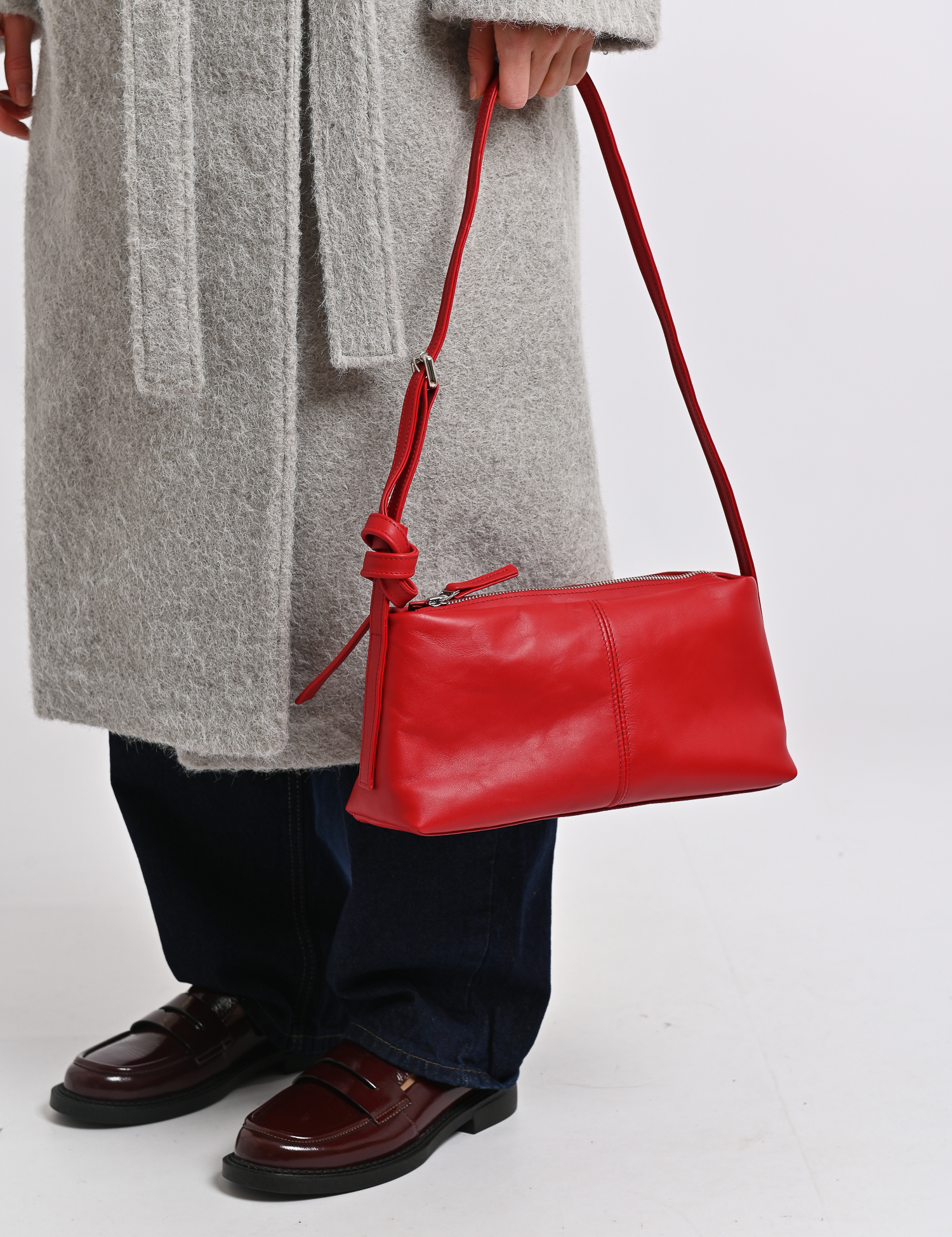 Картинка Сумка з натуральної шкіри у яскравому червоному кольорі