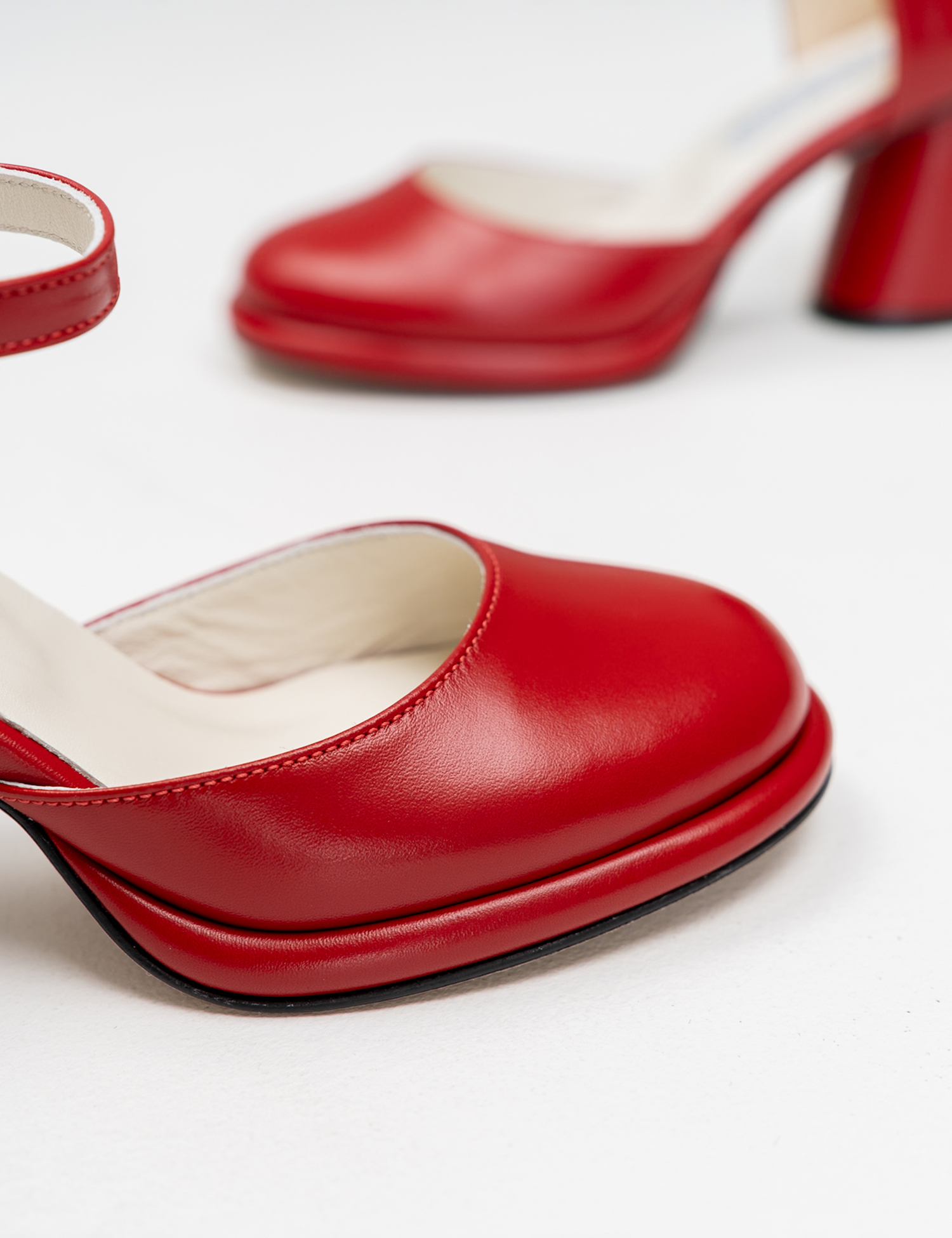 Картинка Босоніжки CLEO червоні