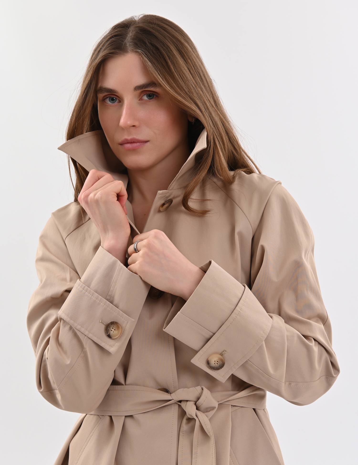 Картинка Плащ бежевий