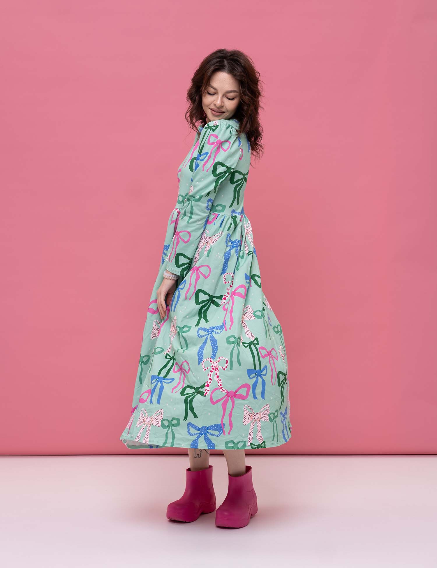 Картинка Сукня міді зелена з принтом