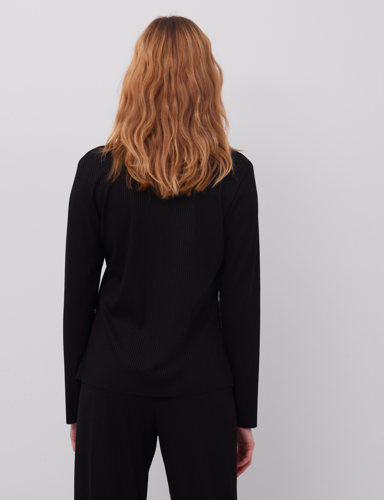 Картинка Гольф чорний