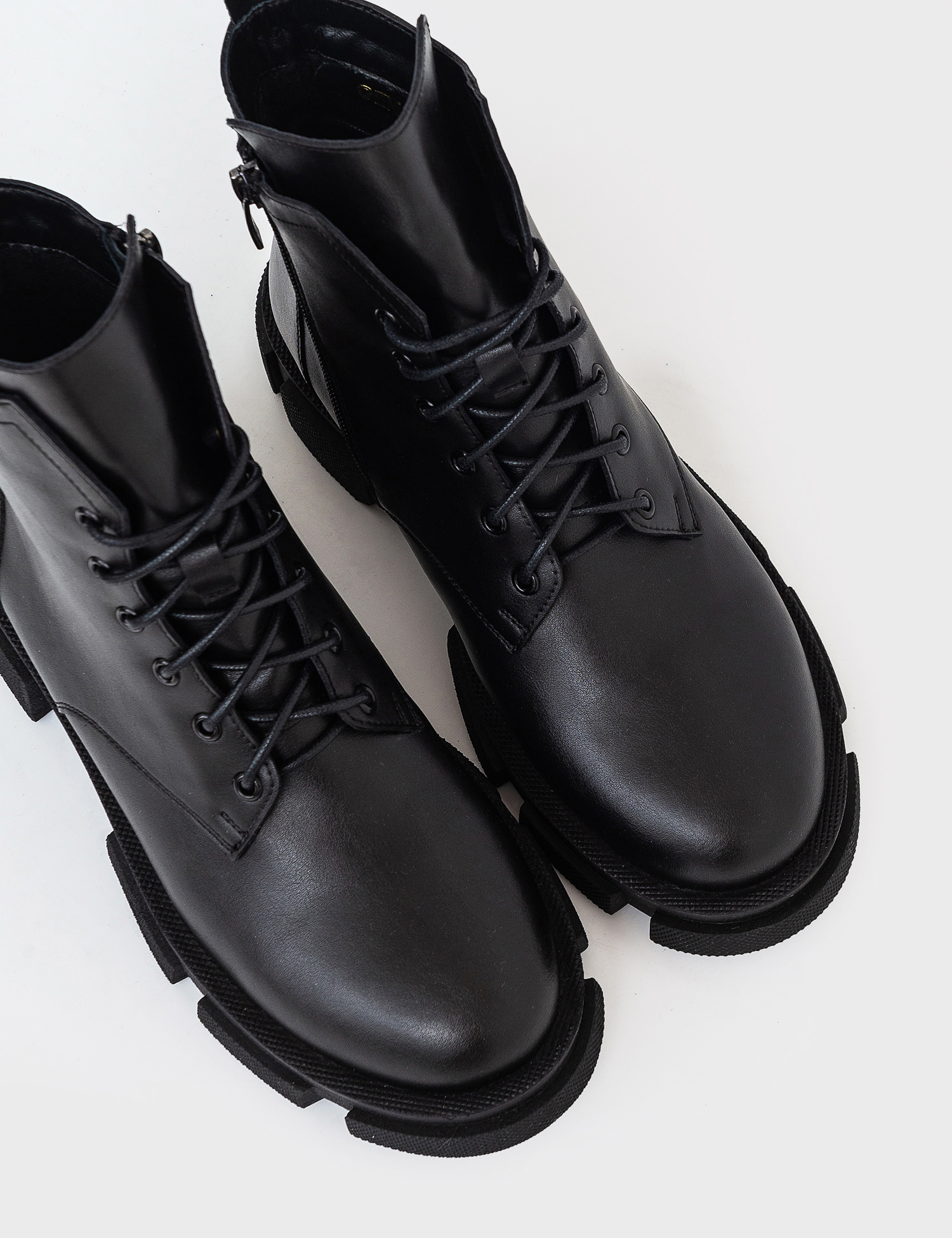 Картинка Черевики чорні