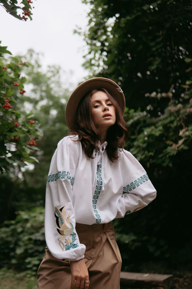 Картинка Вишиванка біла з журавлями