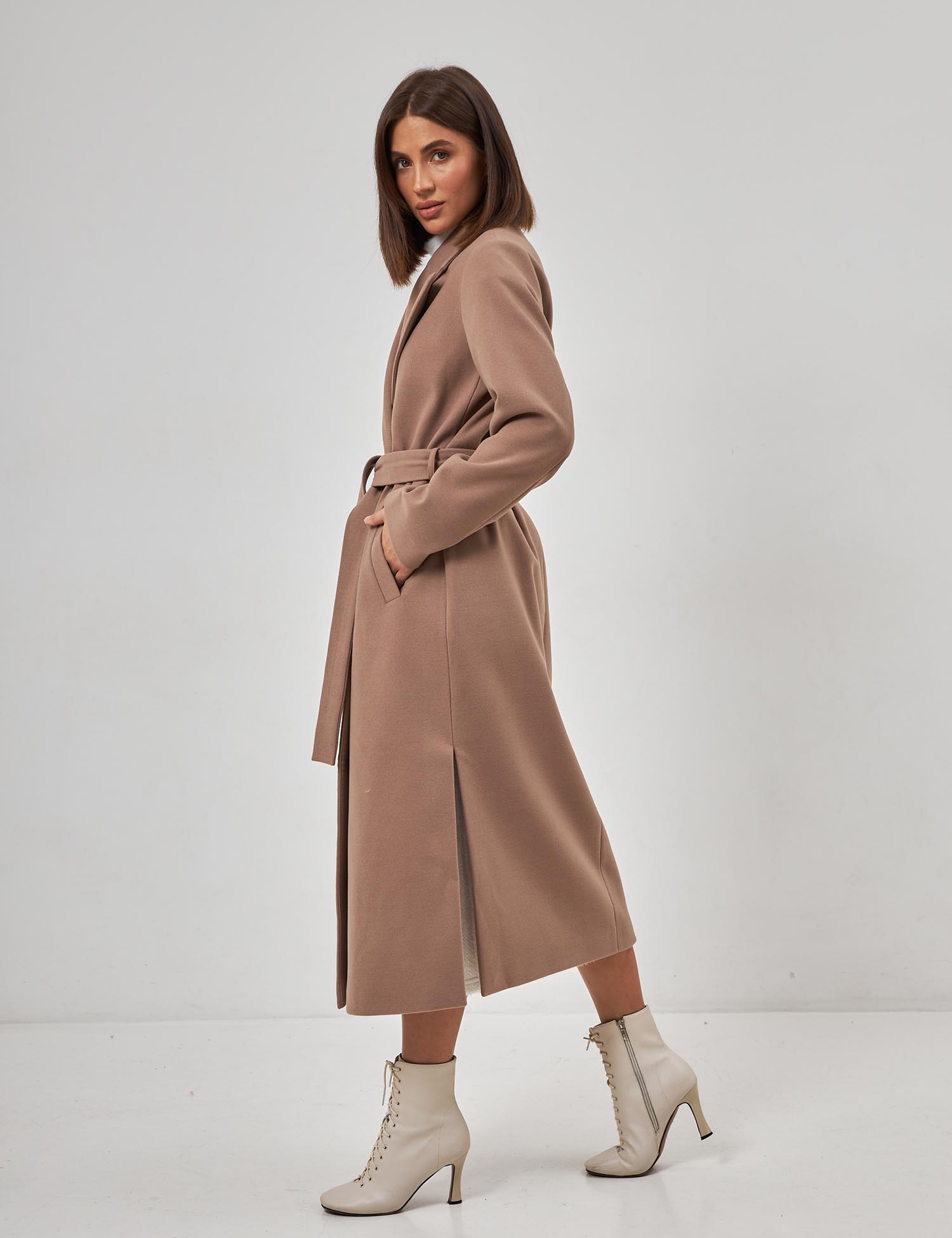 Картинка Пальто бежеве 