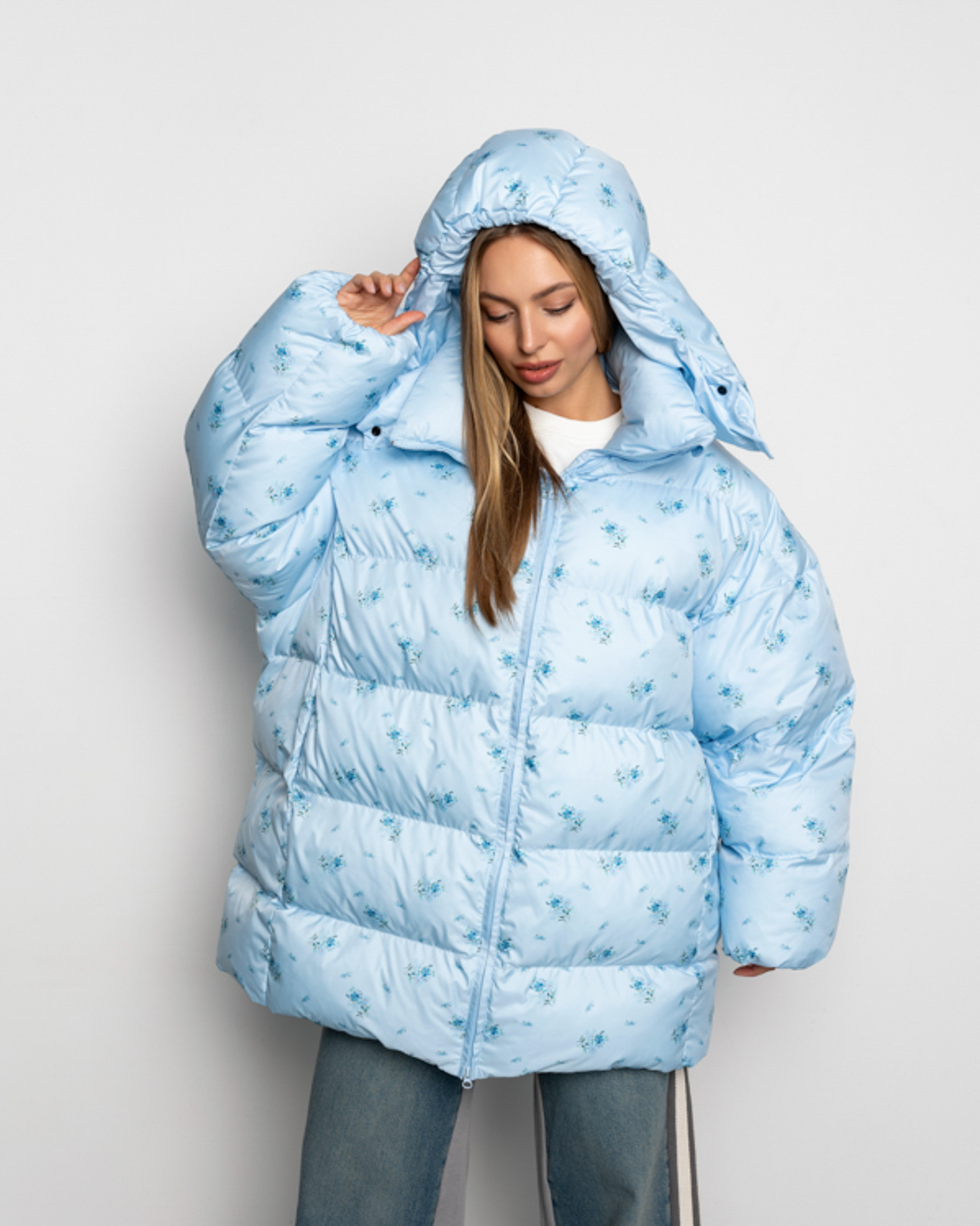 Картинка Пуховик блакитний з квітами