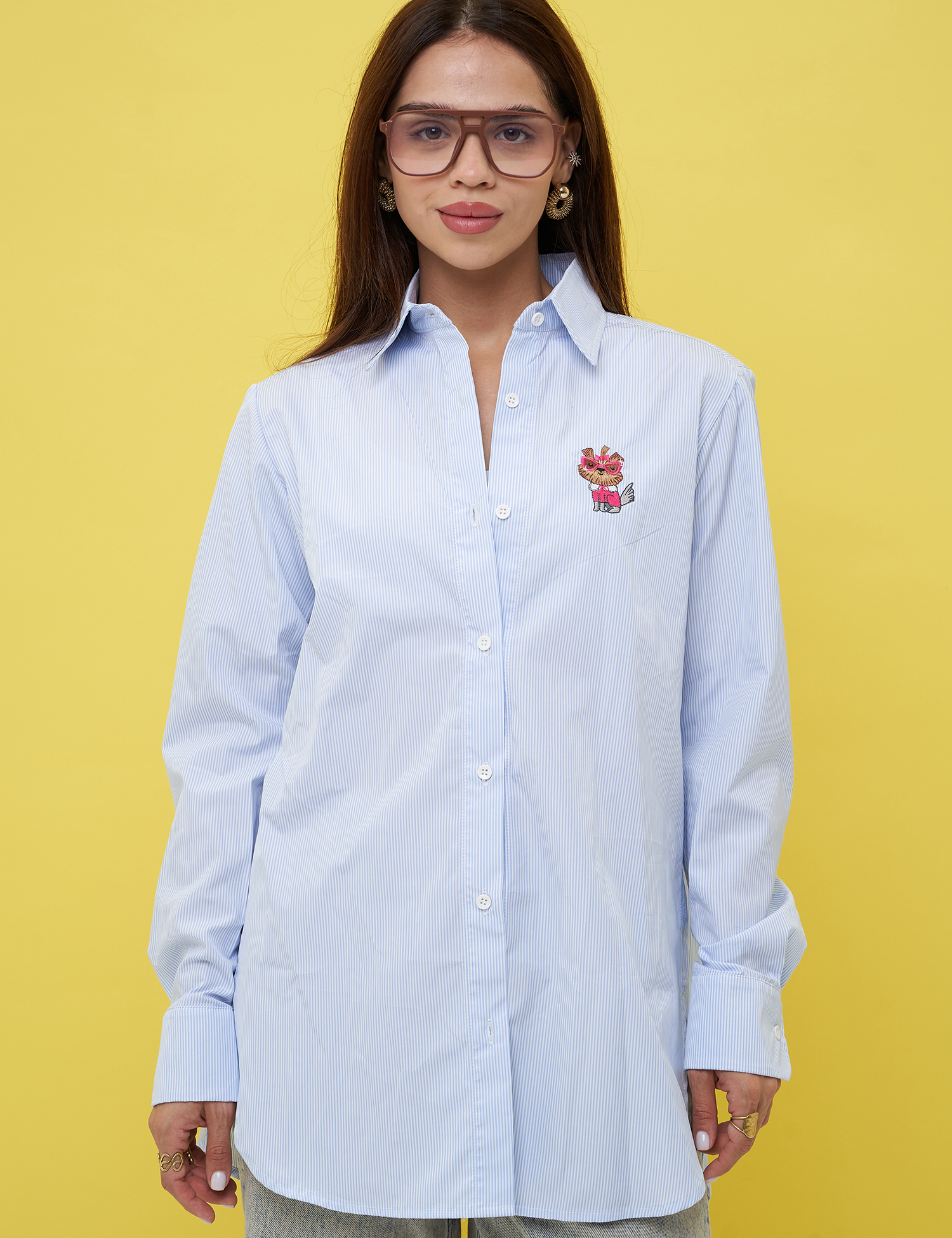 Картинка Сорочка блакитна з вишивкою