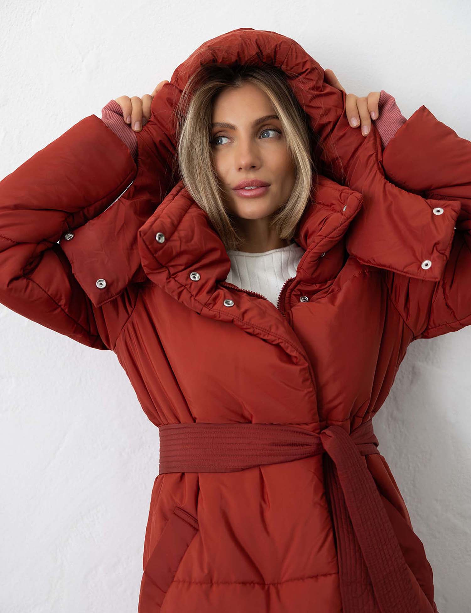 Картинка Пуховик бордовий