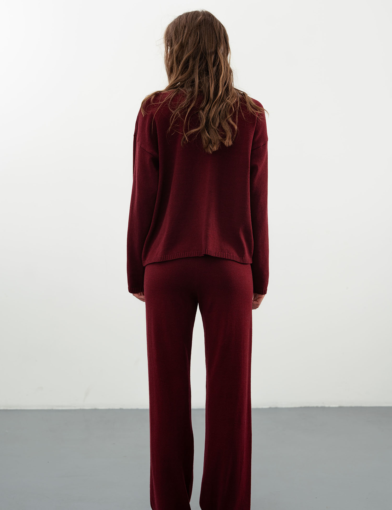 Картинка Светр бордовий