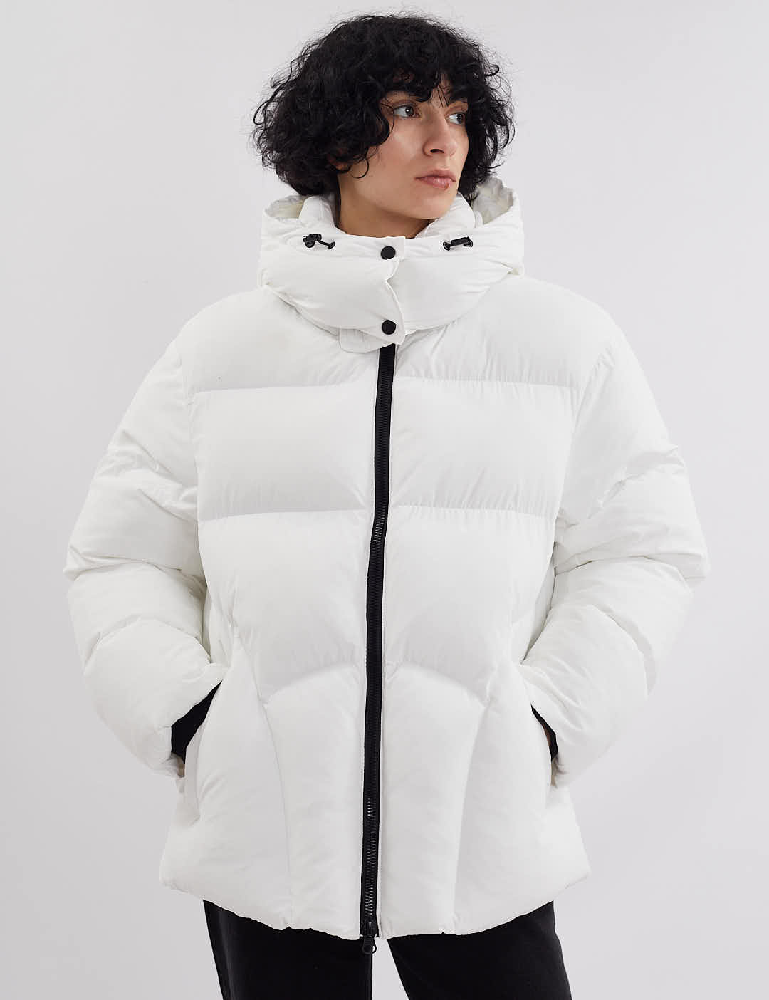Картинка Пуховик білий