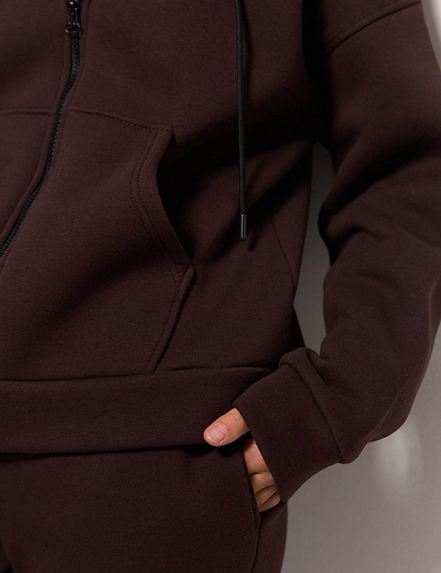 Картинка Костюм темно-коричневий