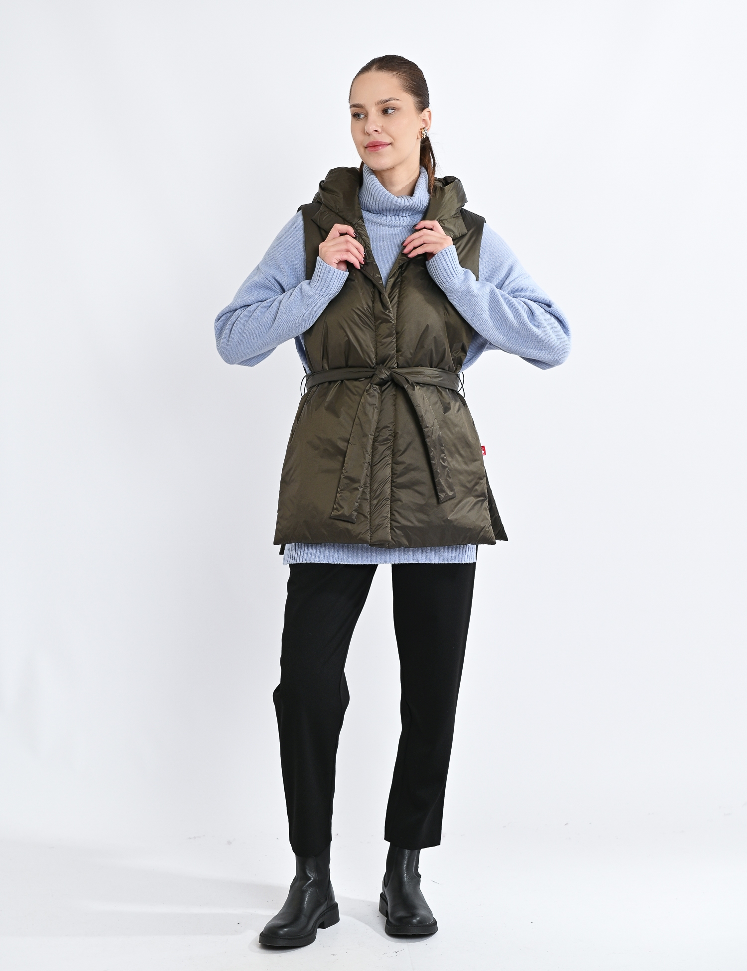 Картинка Жилет темно-зелений