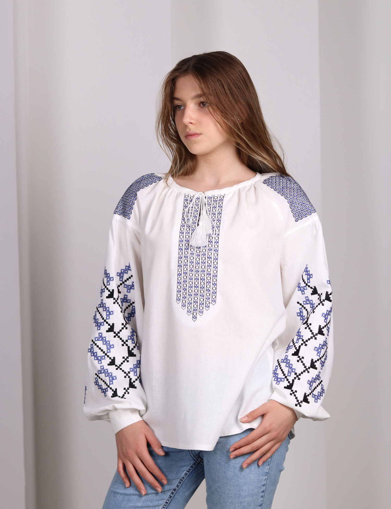 Картинка Вишиванка біла 