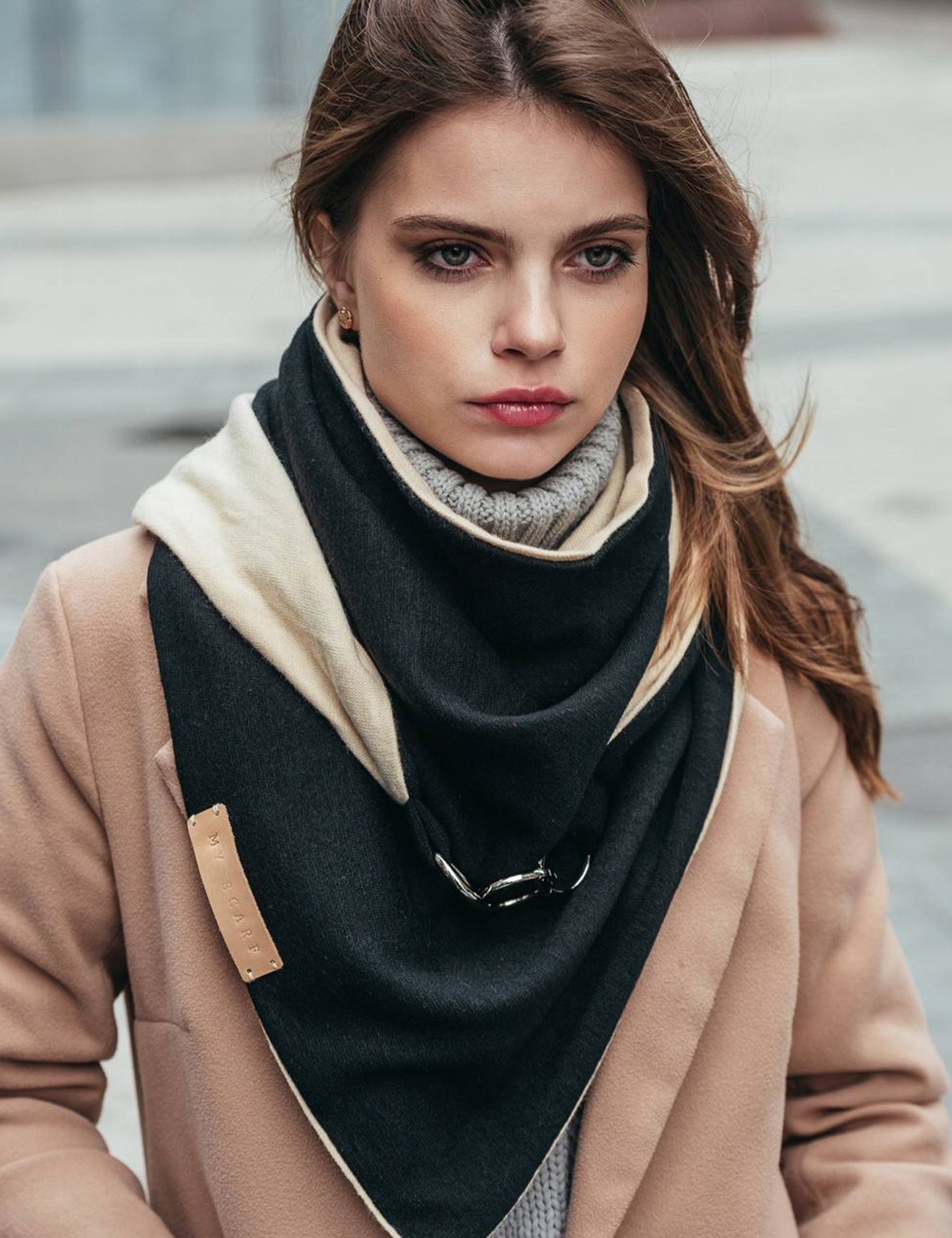 Картинка Шарф чорно-бежевий