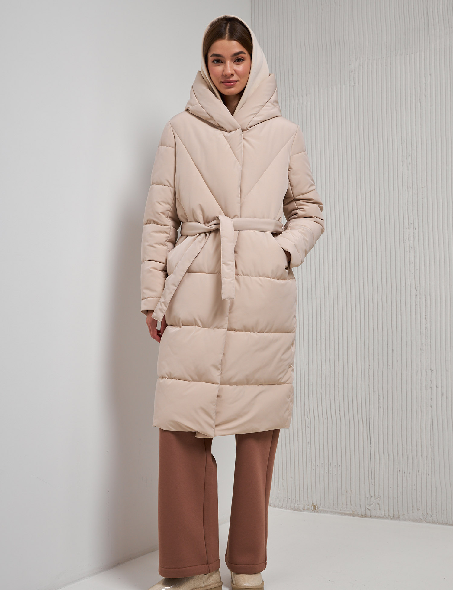 Картинка Пуховик бежевий