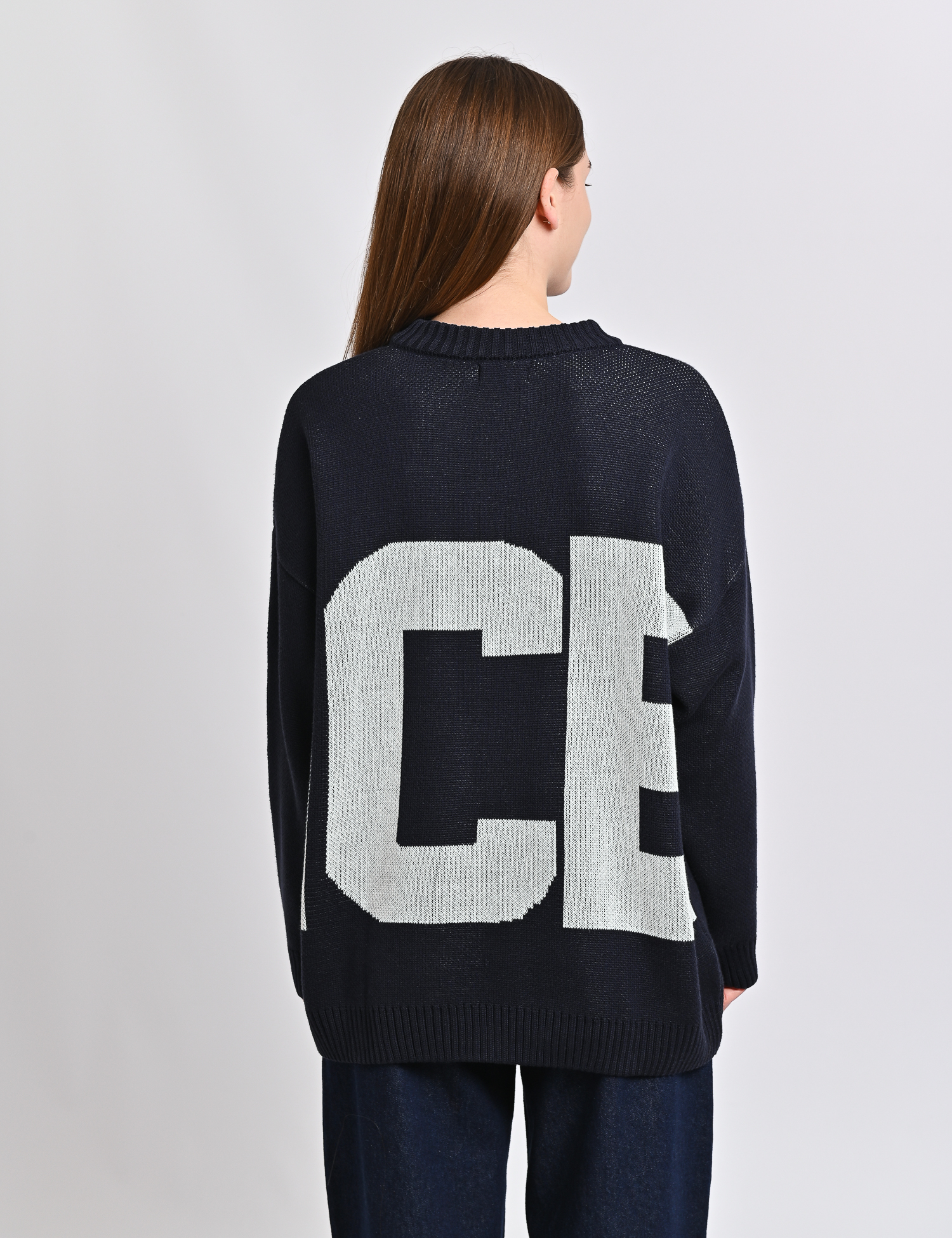 Картинка Светр темно-синій з принтом