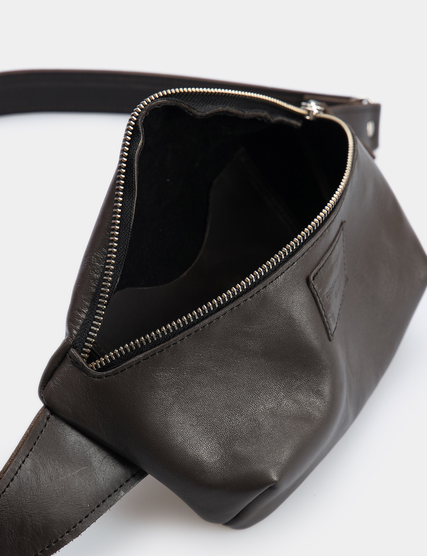 Картинка Поясна сумка коричнева шкіряна