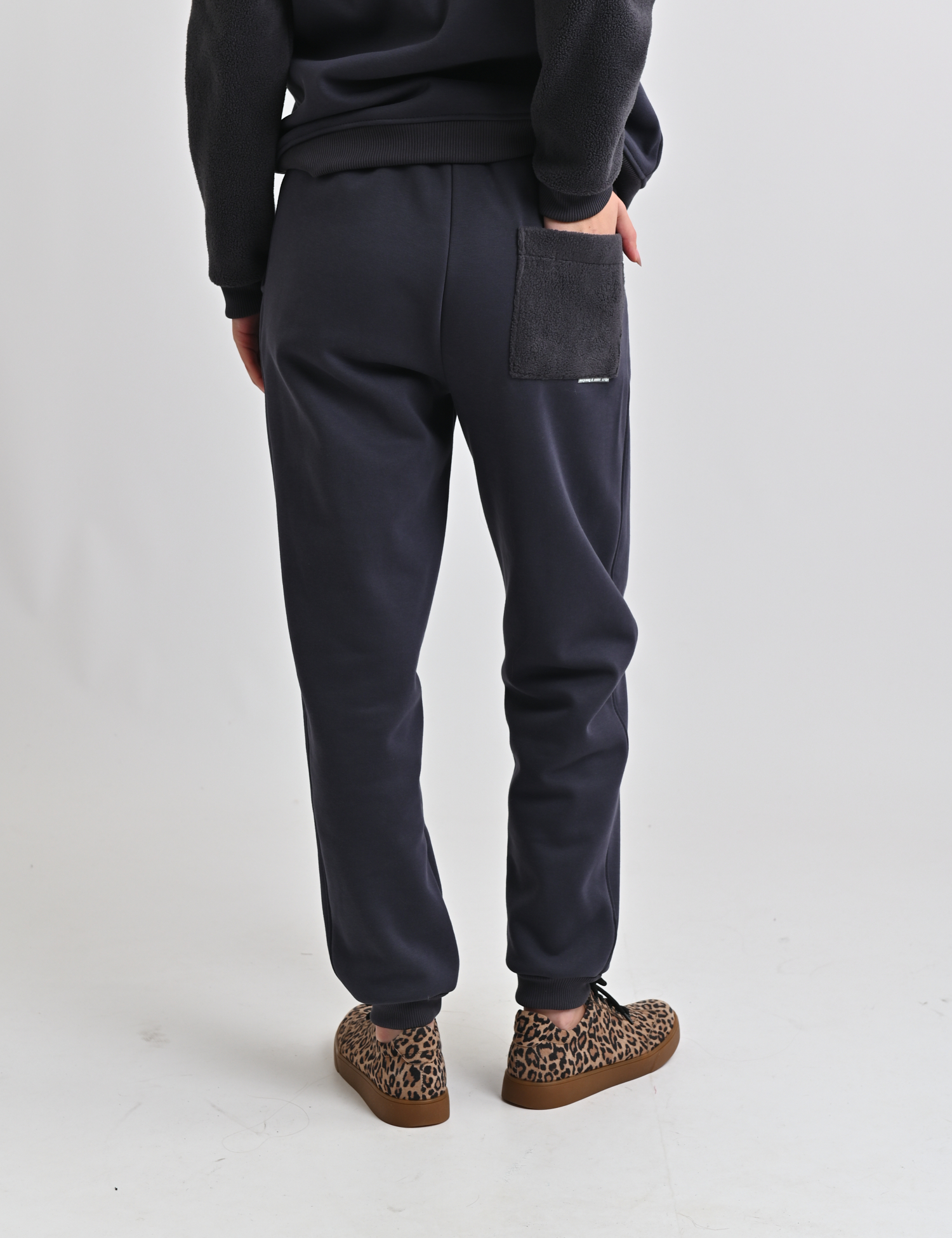 Картинка Штани темно-сірі