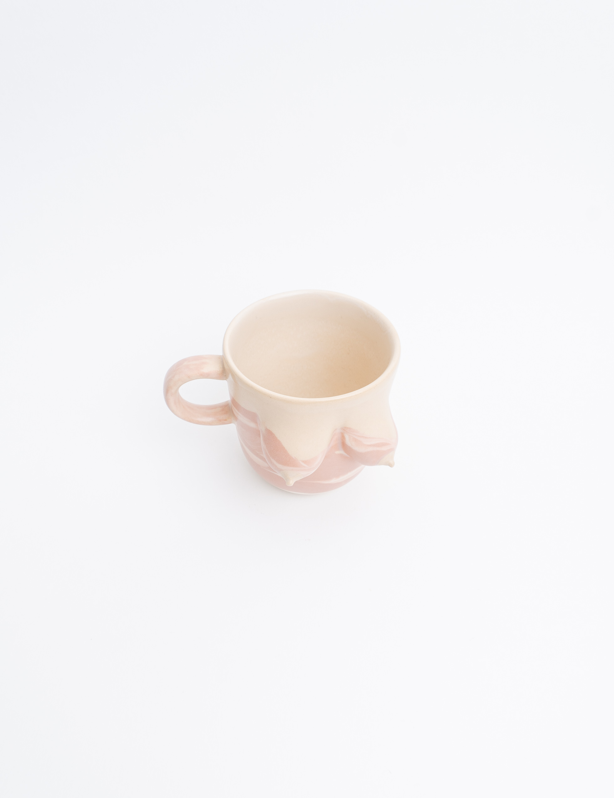 Картинка Чашка фігурна керамічна