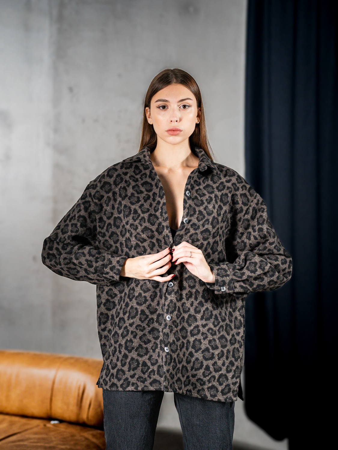 Картинка Тепла жіноча сорочка з леопардовим принтом