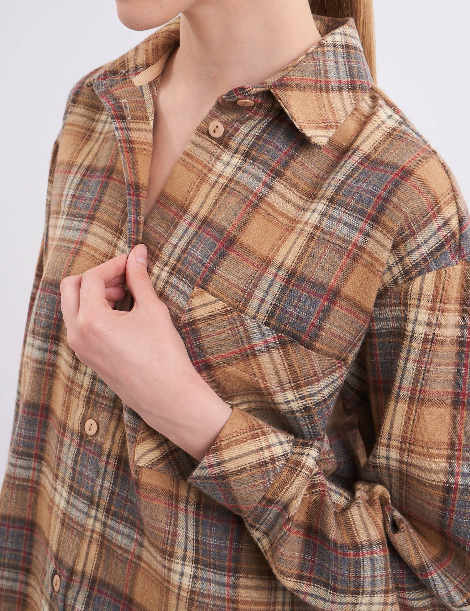 Картинка Сорочка бежева картата 