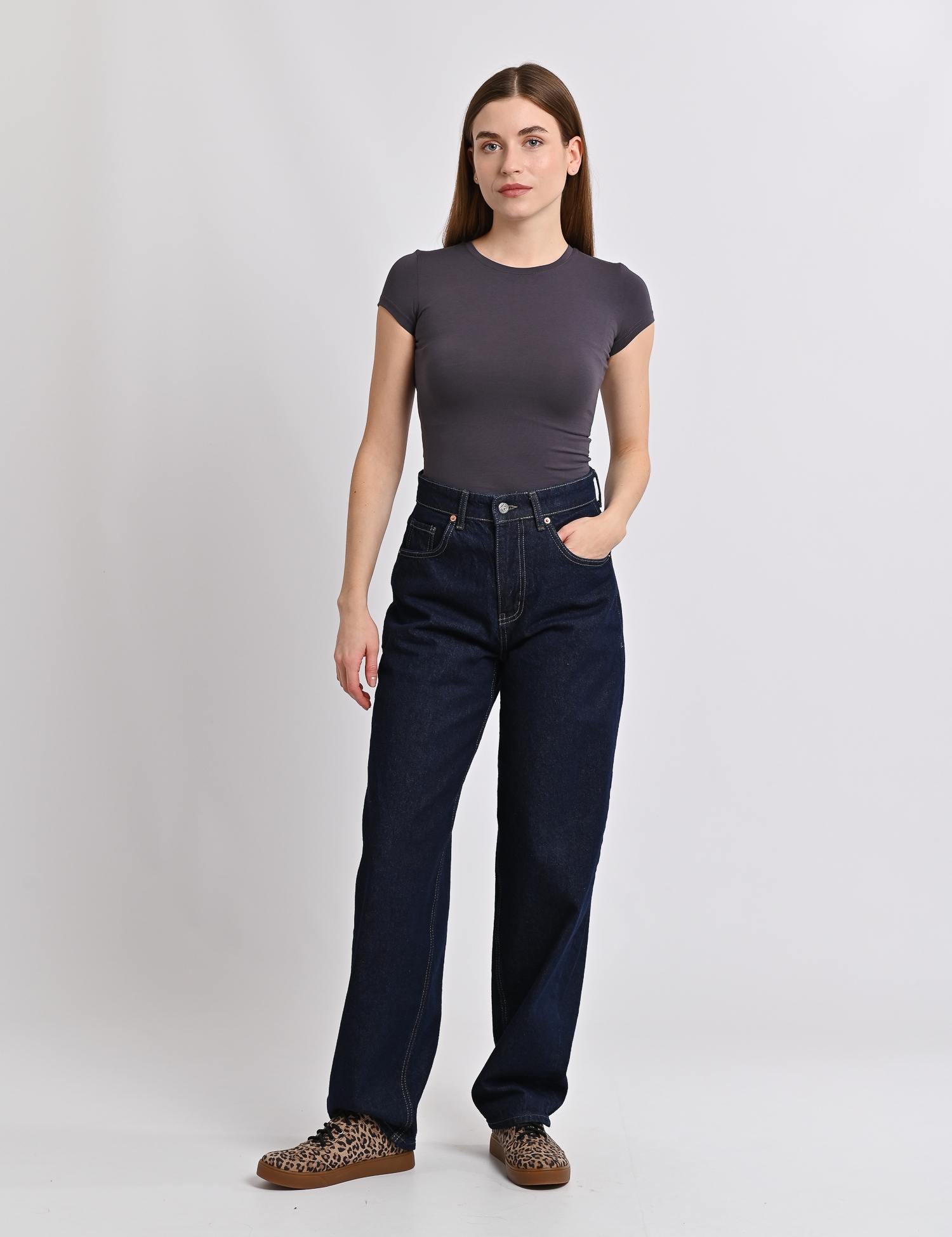 Картинка Футболка світло-сіра