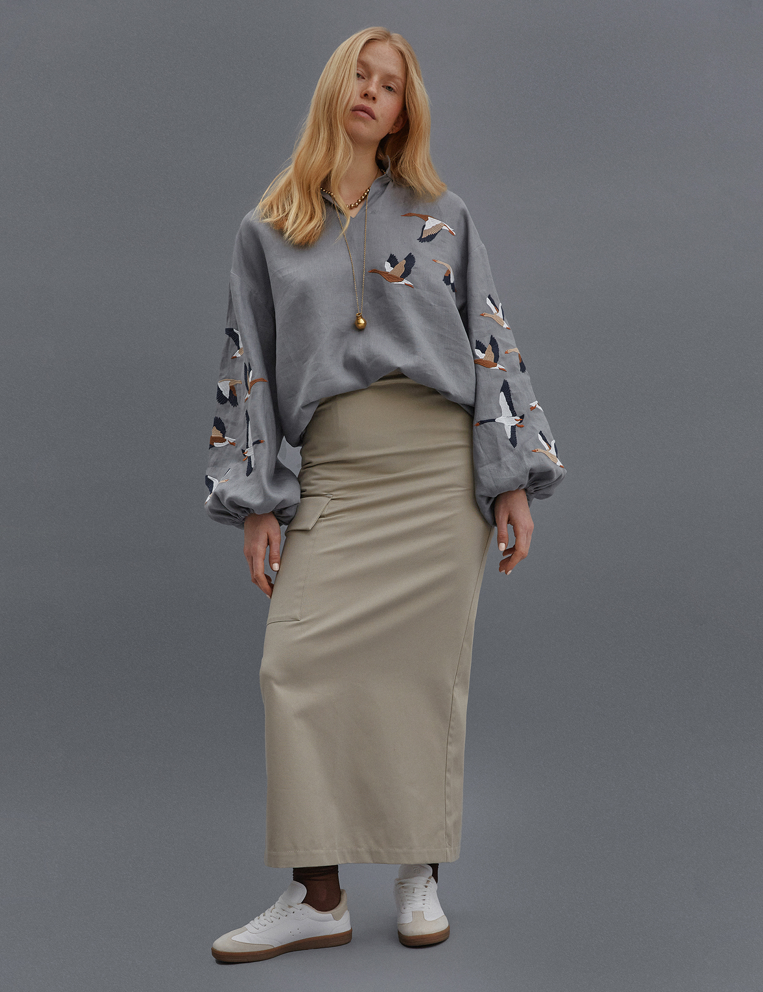 Картинка Вишиванка світло-сіра