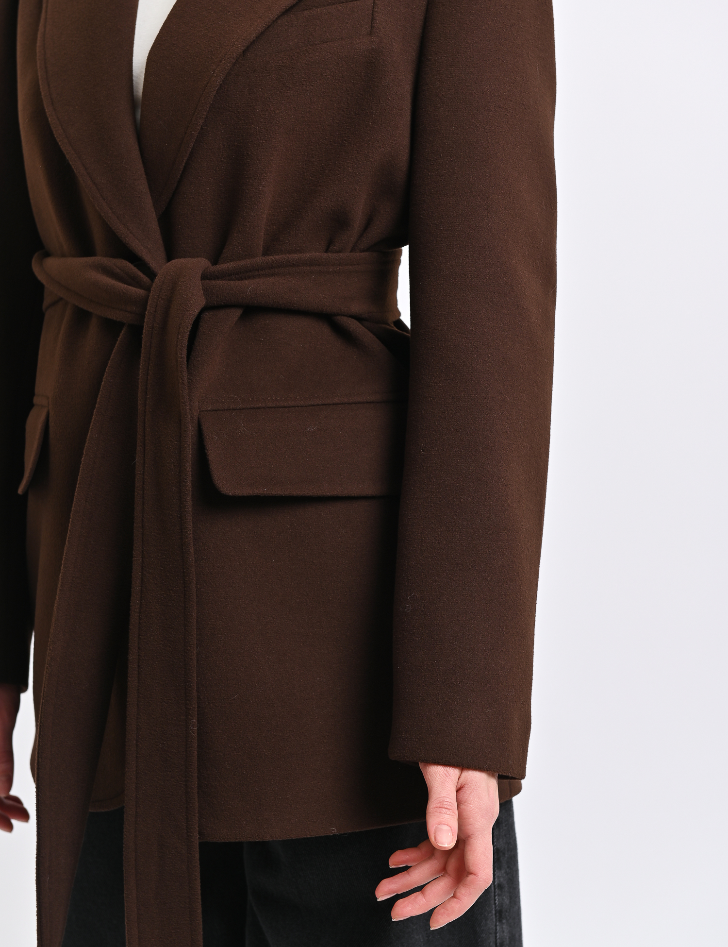 Картинка Пальто темно-коричневе