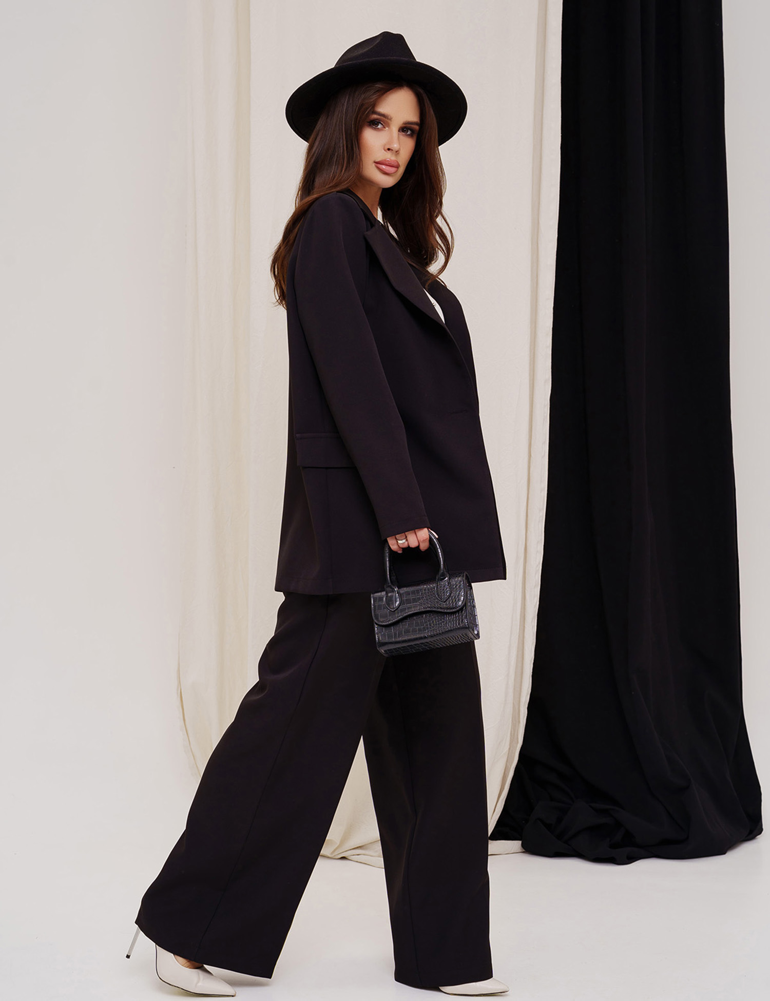 Картинка Костюм чорний