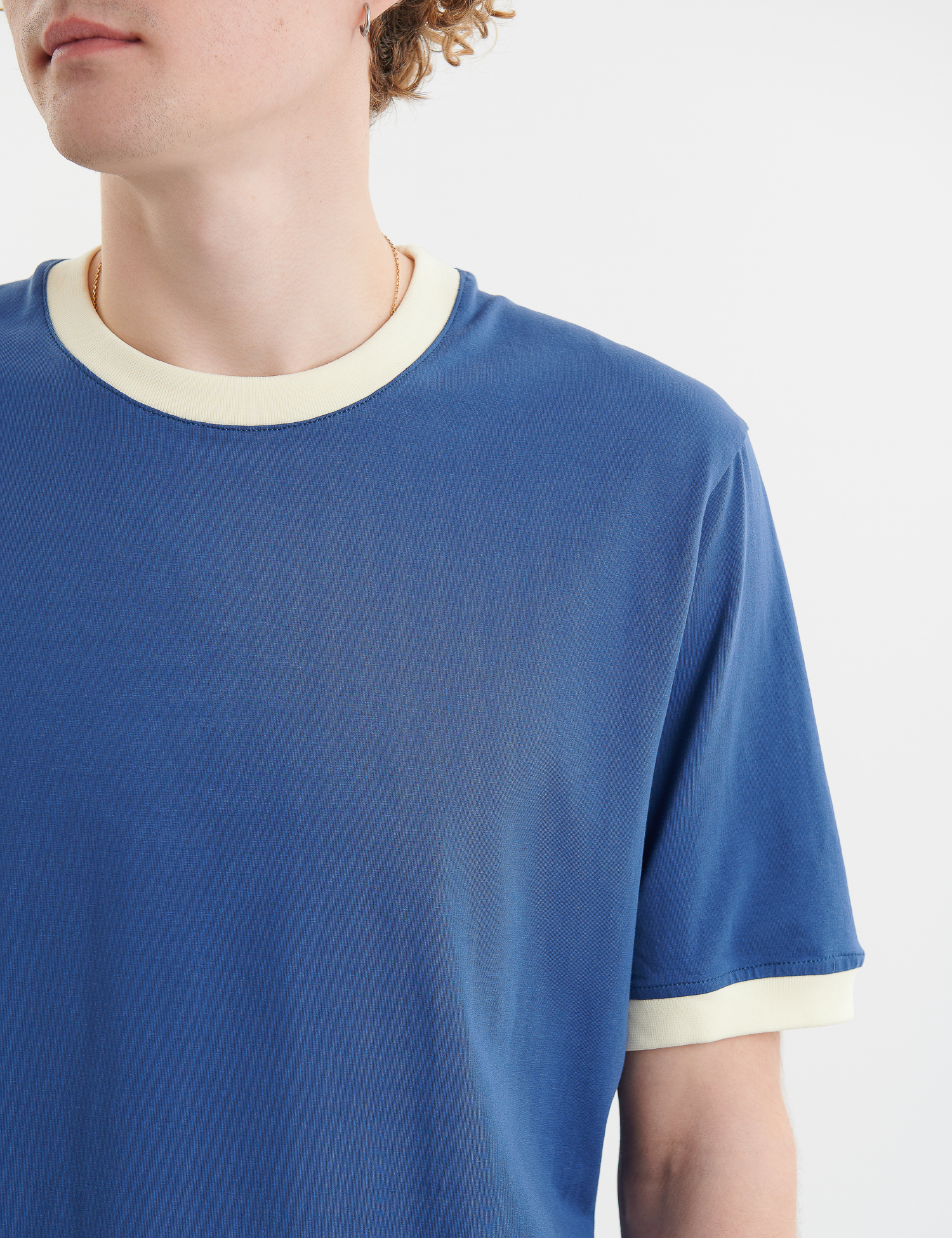 Картинка Футболка синя 